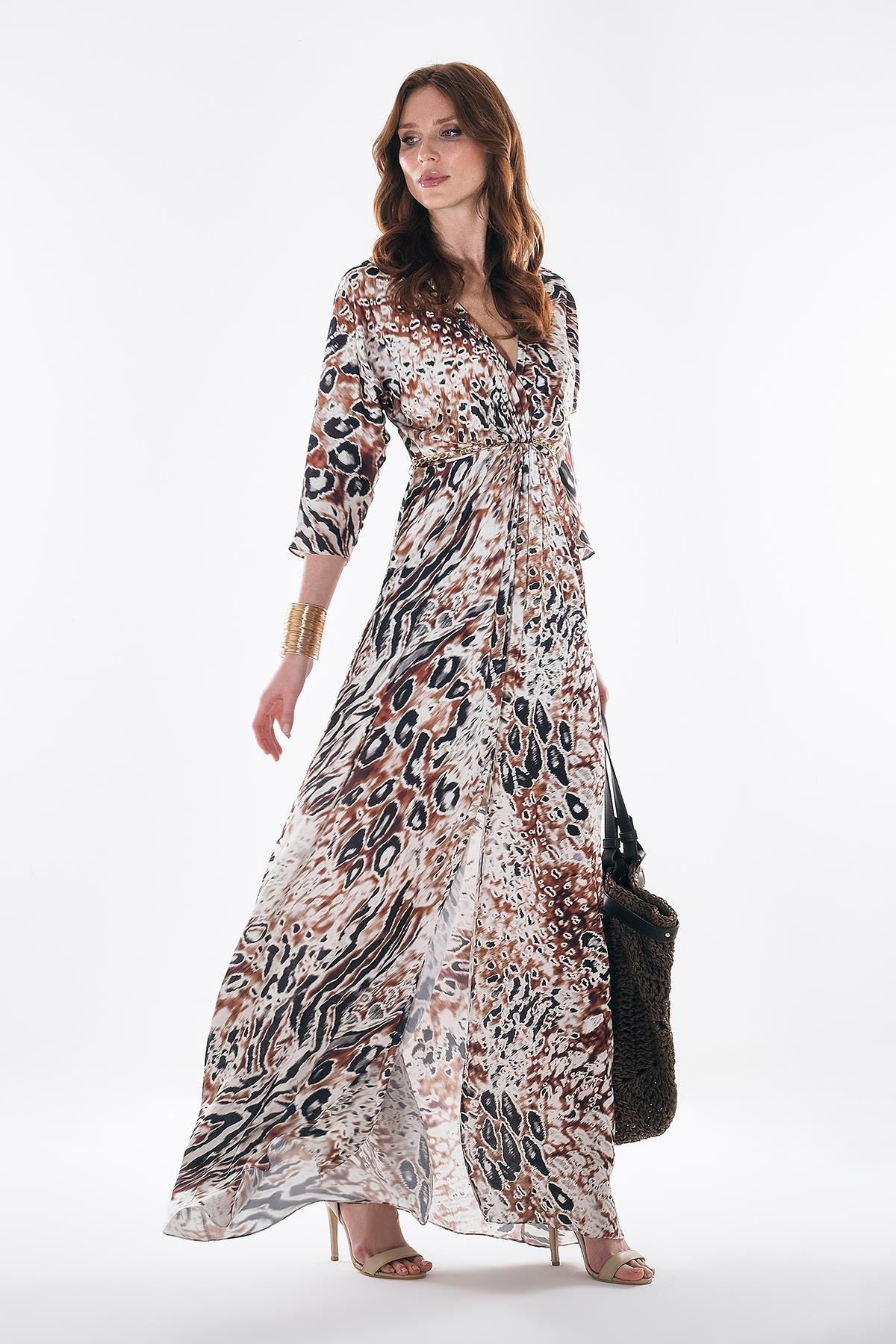 Büyük Beden Desenli Saten Zincir Kemerli Yırtmaçlı Yandan Cepli Maksi Boy Elbise