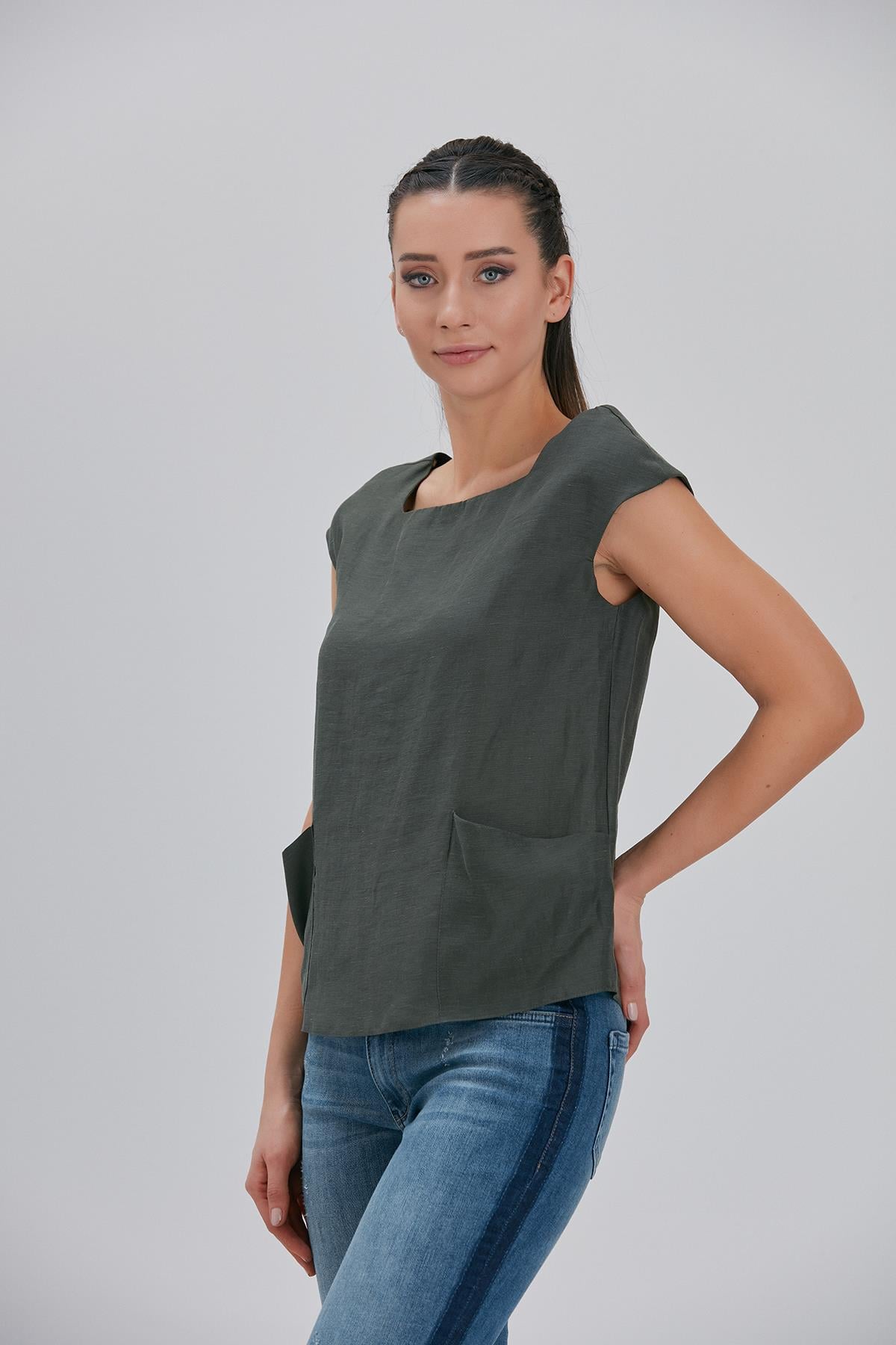 Cep Detaylı Keten Bluz