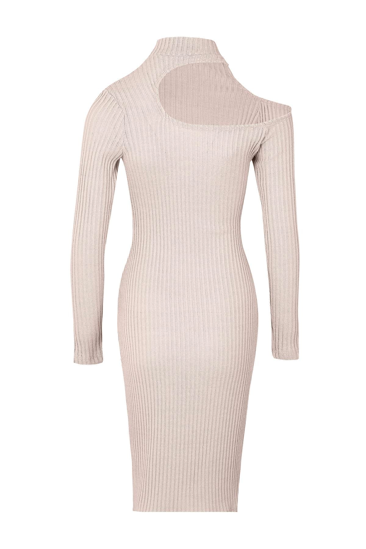 Dekolteli Triko Elbise