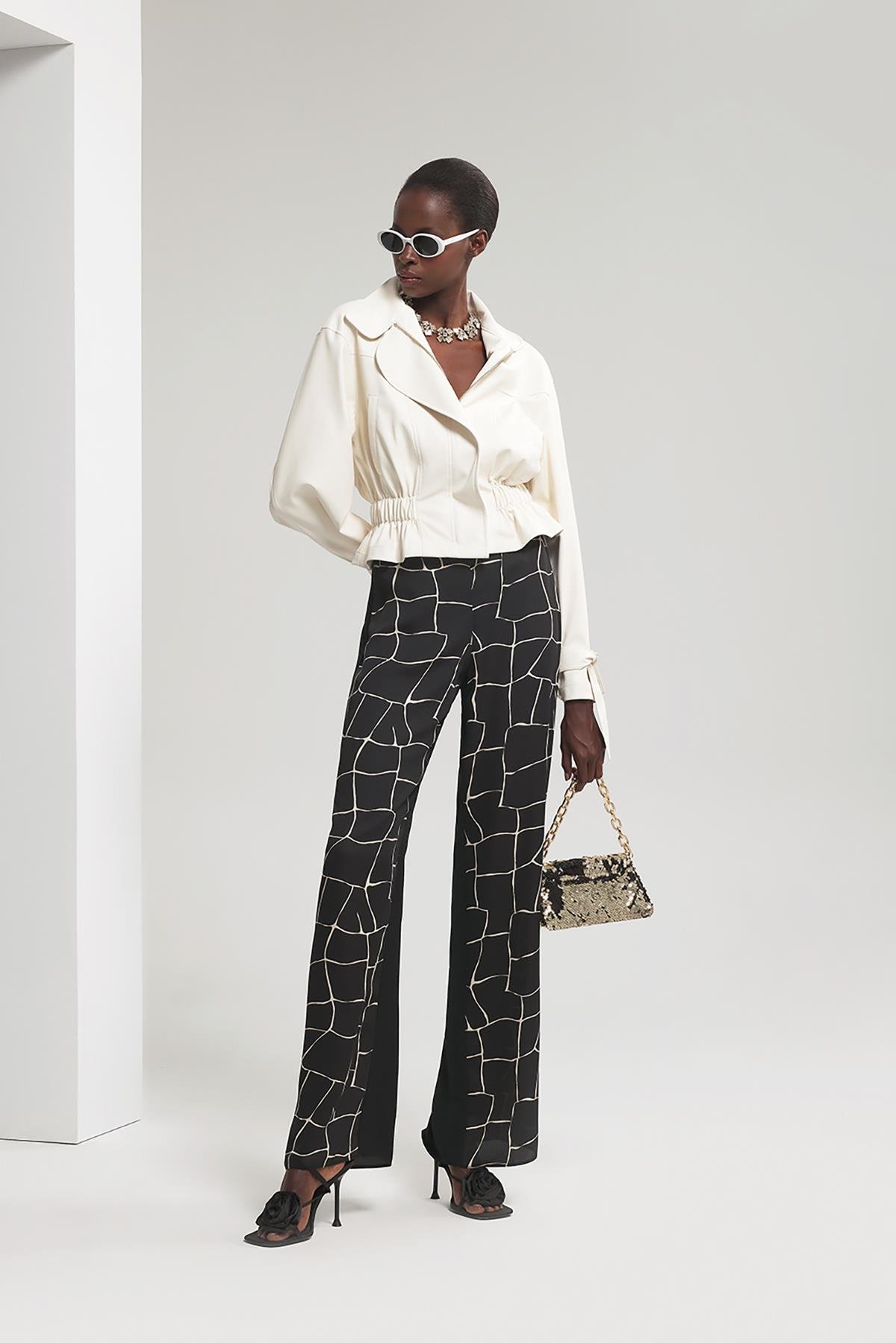 Desen Garnili Kuşaklı Pantolon