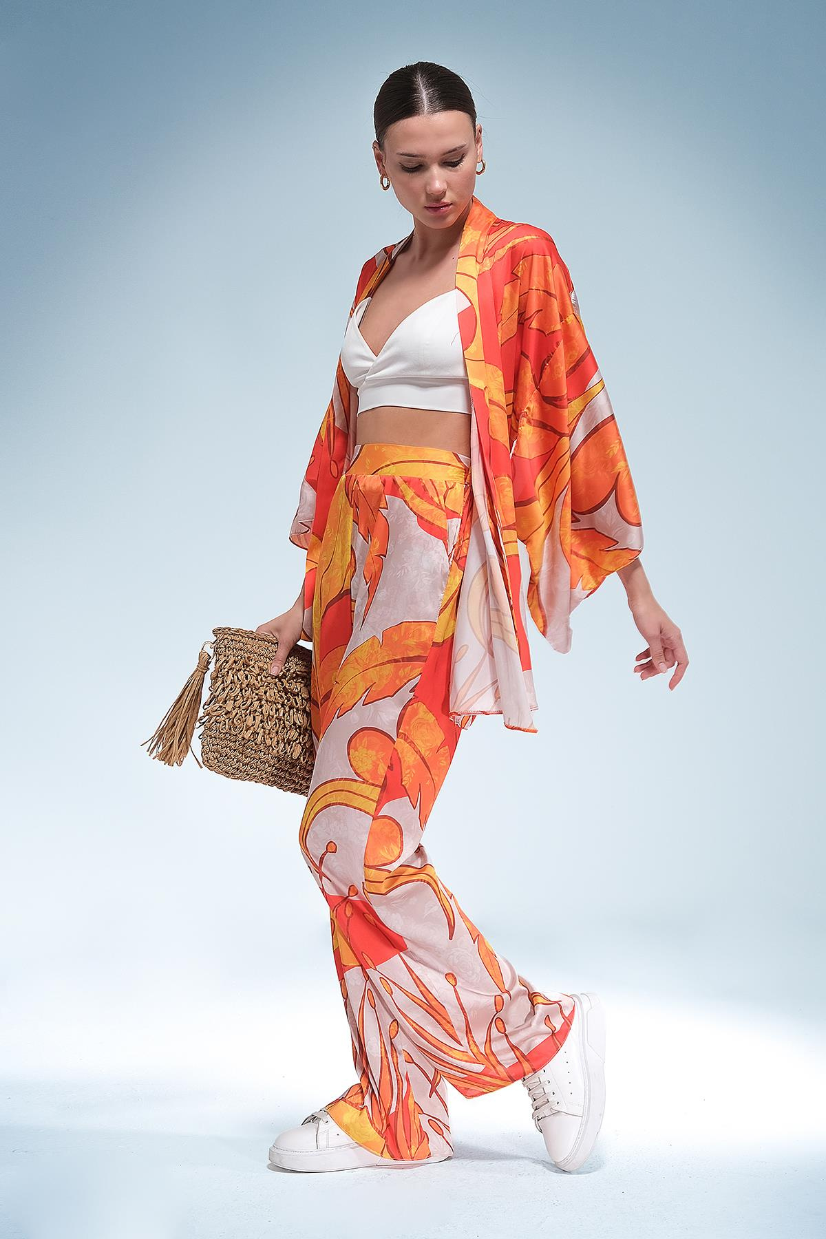 Desenli Saten Kimono