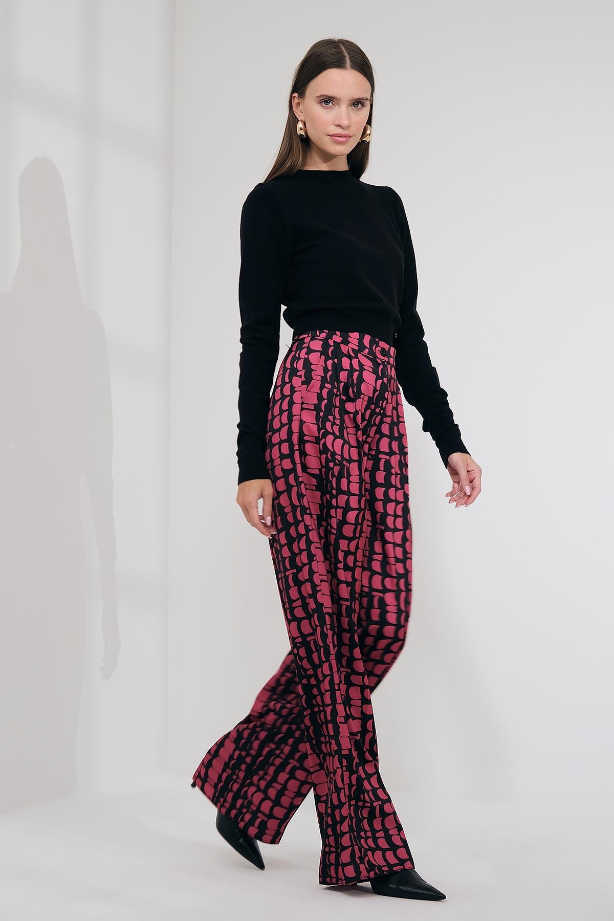 Desenli Saten Önü Pileli Pantolon