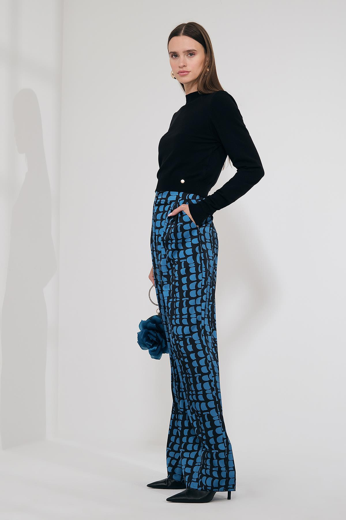 Desenli Saten Önü Pileli Pantolon