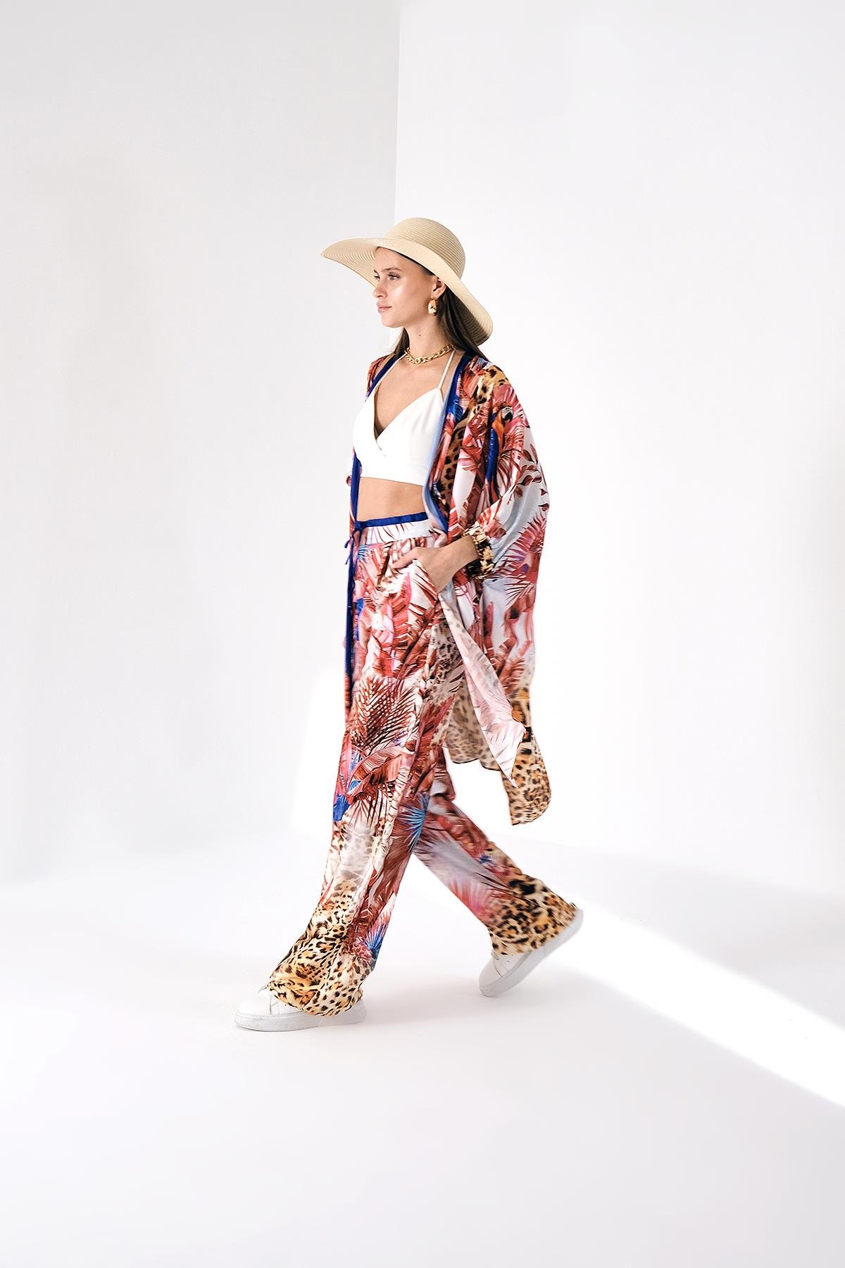 Desenli Şifon Beli Lastik Ve Bağlama Detaylı Bol Paça Pantolon