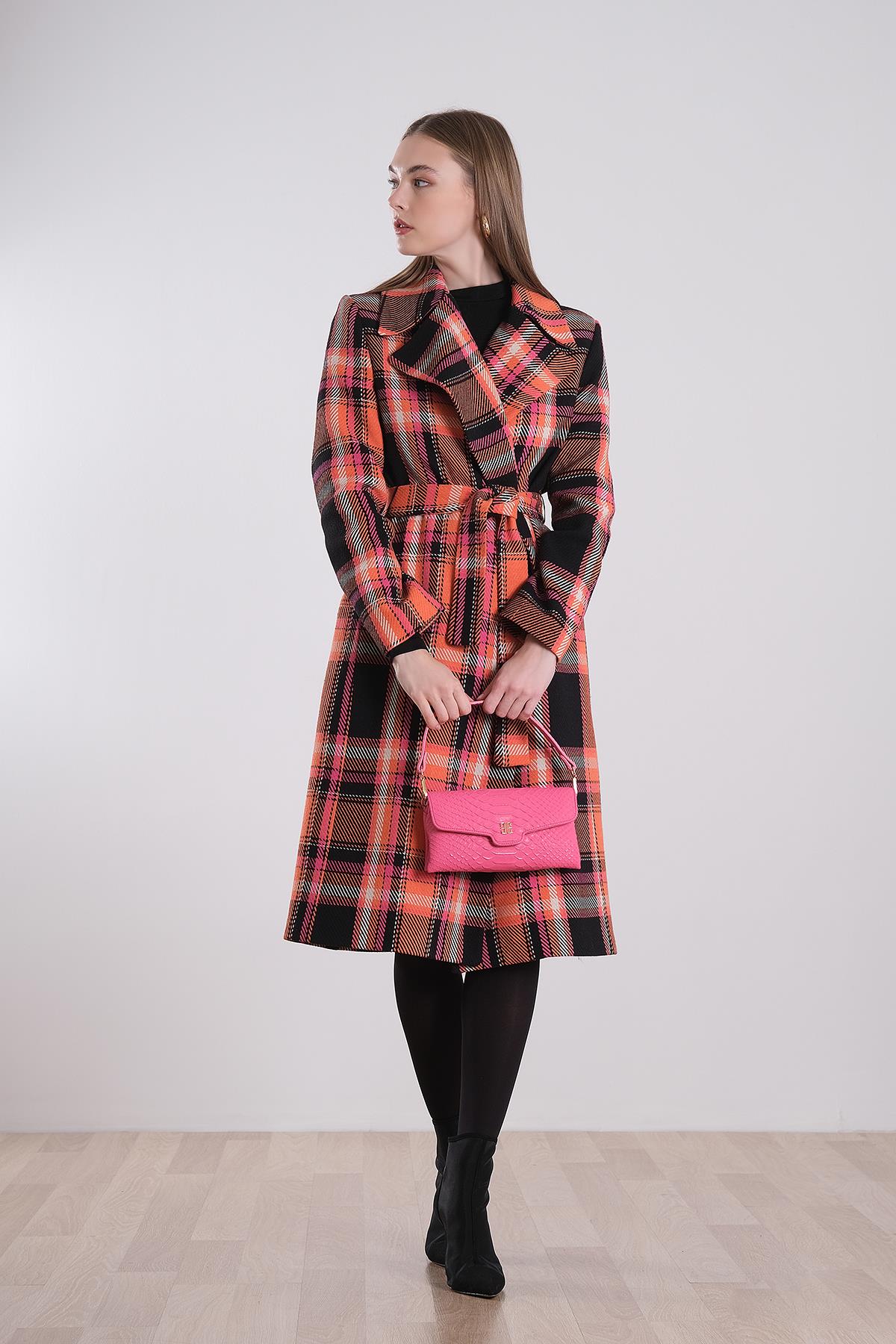 Ekose Detaylı Kuşaklı Kaban