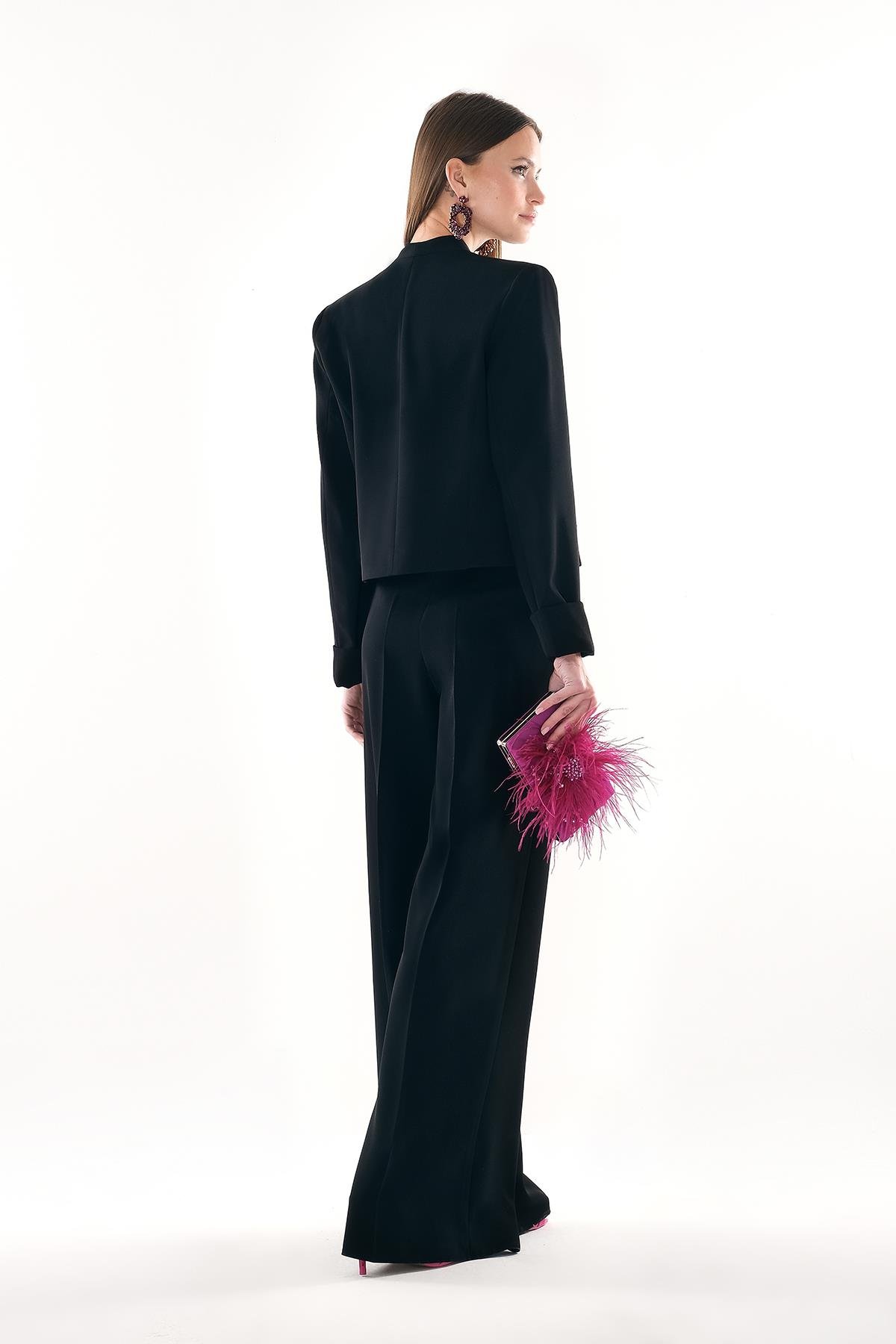 Gold Aksesuar Detaylı Bağçıklı Bol Paça Pantolon