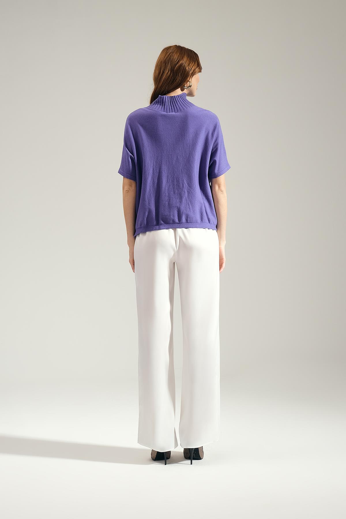 Gold Aksesuarlı Cepli Arkası Lastikli Bol Paça Saten Pantolon