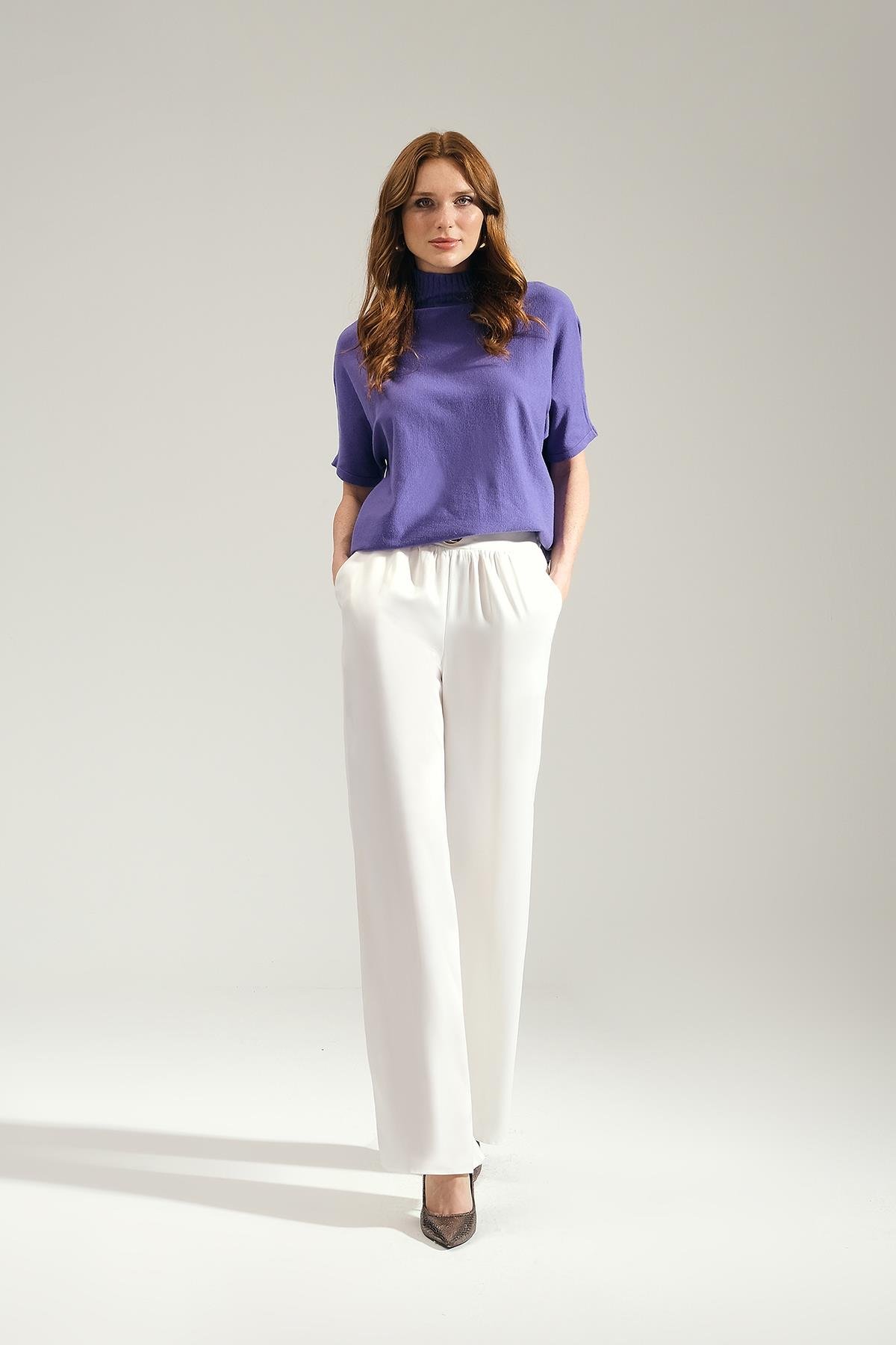 Gold Aksesuarlı Cepli Arkası Lastikli Bol Paça Saten Pantolon