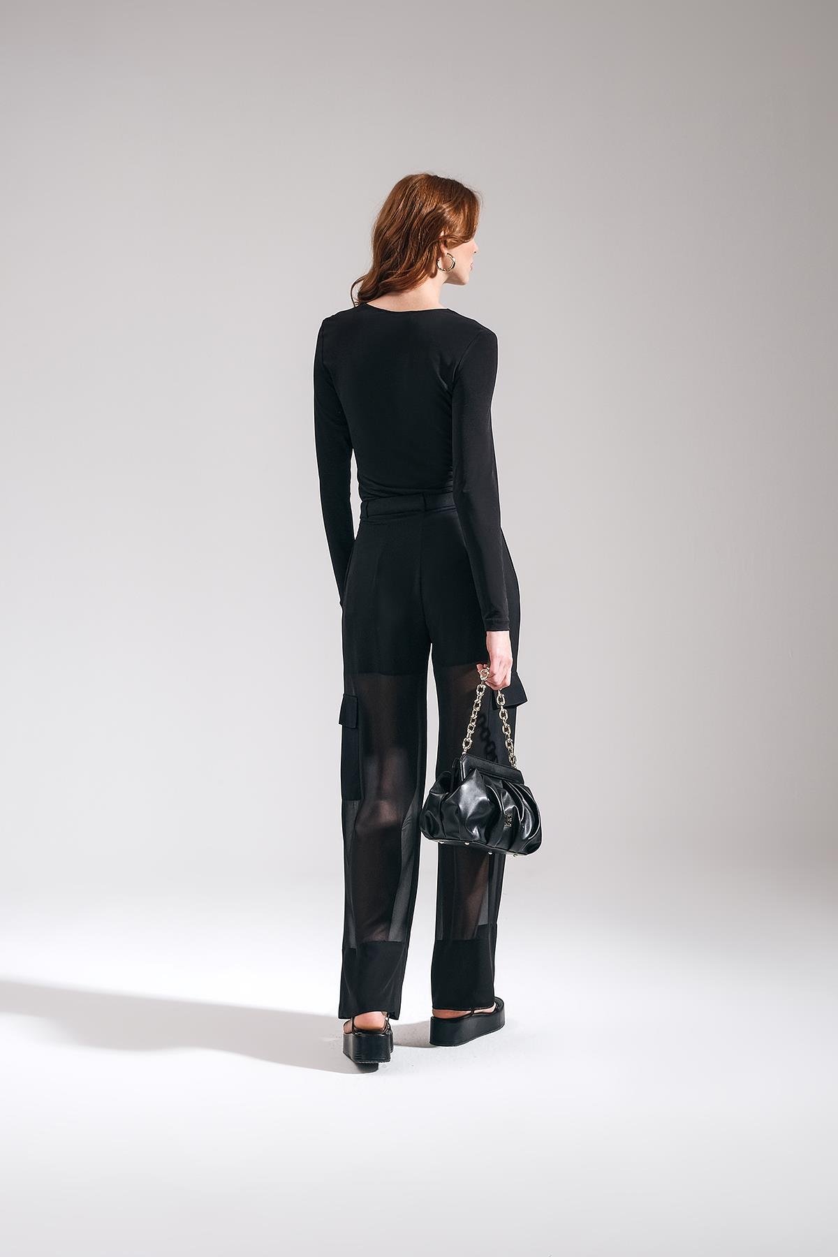 Gold Aksesuarlı İçi Şortlu Şifon Bol Paça Pantolon