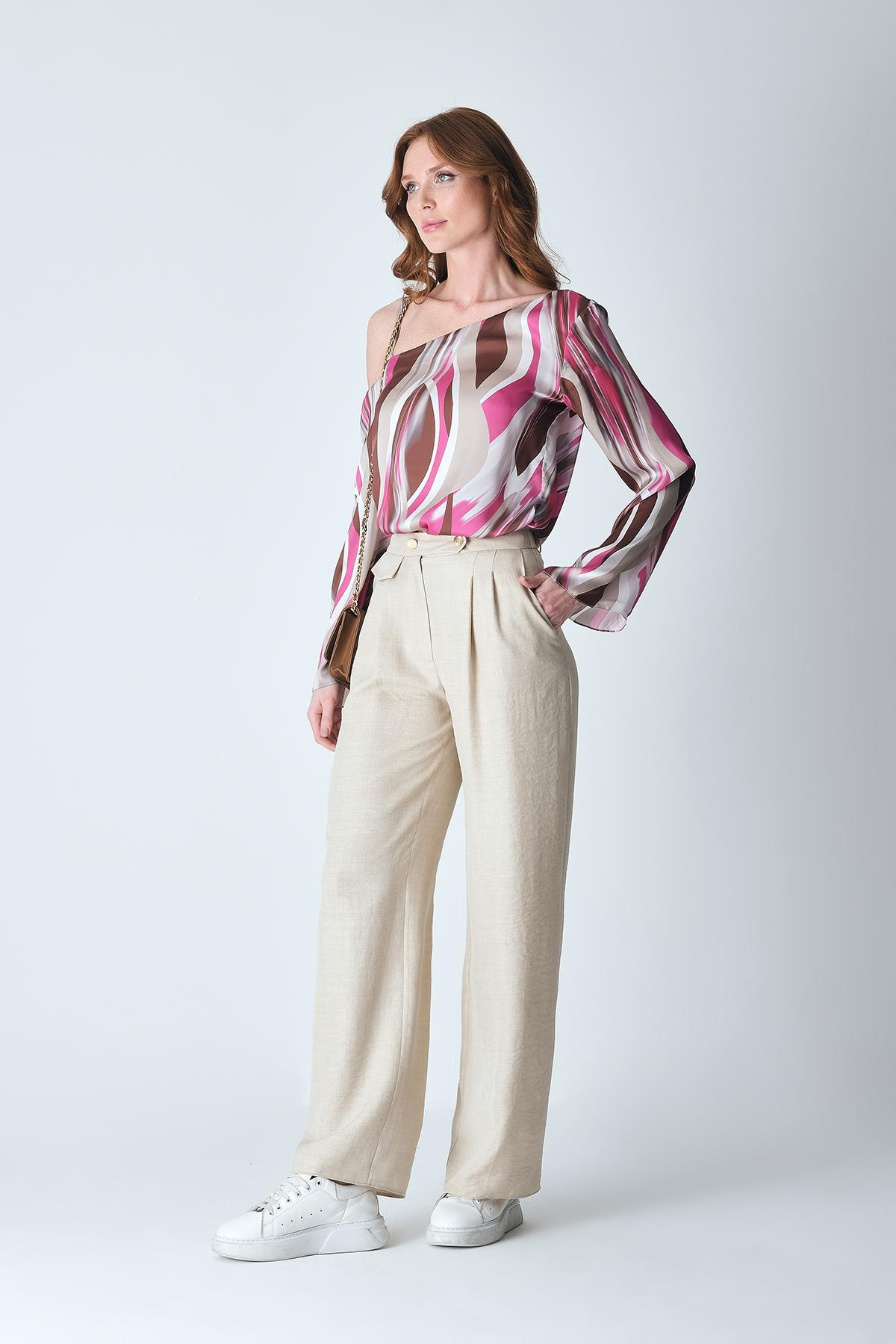 Gold Düğme Detaylı Yandan Cepli Bol Paça Pantolon