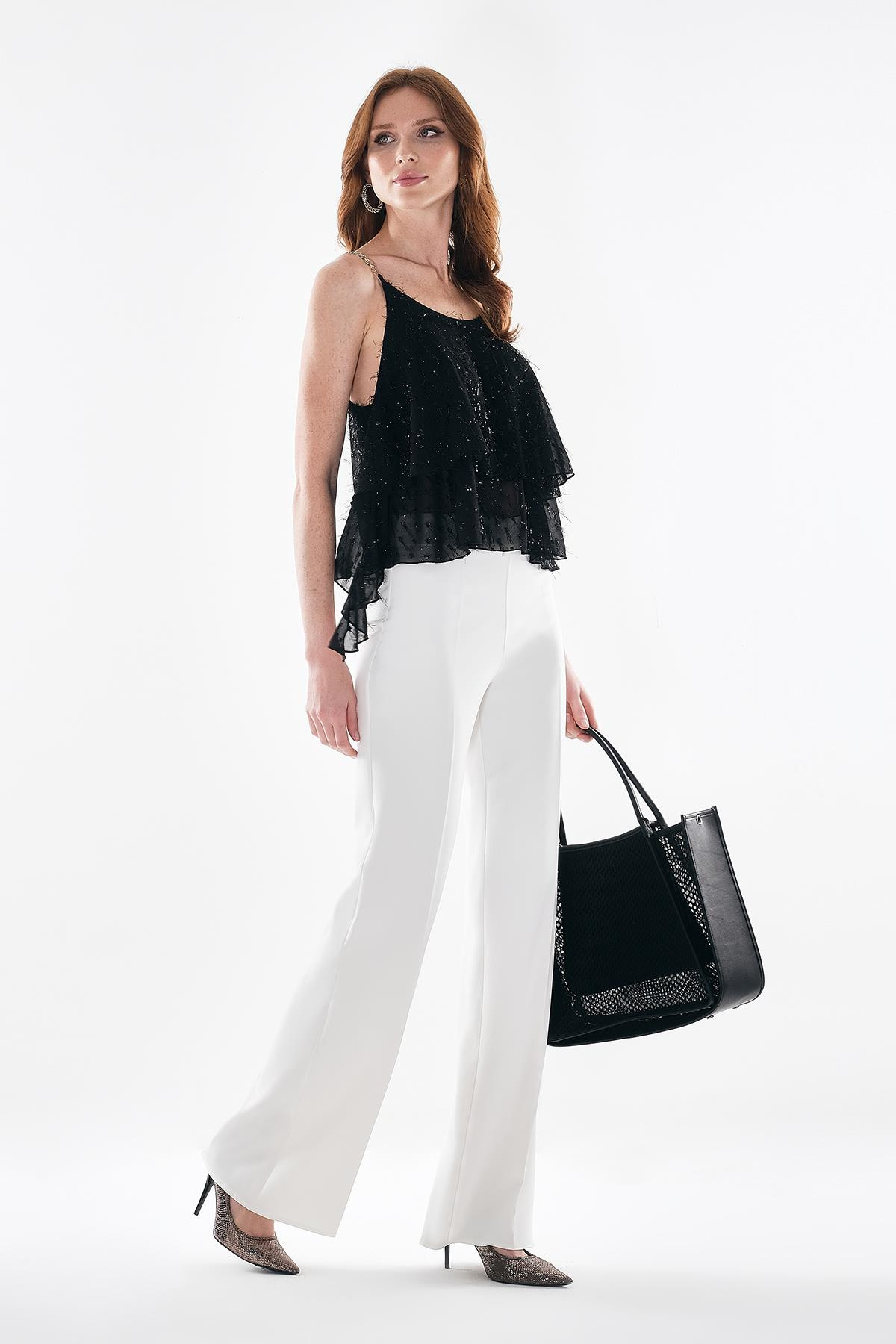 Gold Yuvarlak Dikme Aksesuarlı Bol Paça Rahat Kesim Yandan Gizli Fermuarlı Pantolon