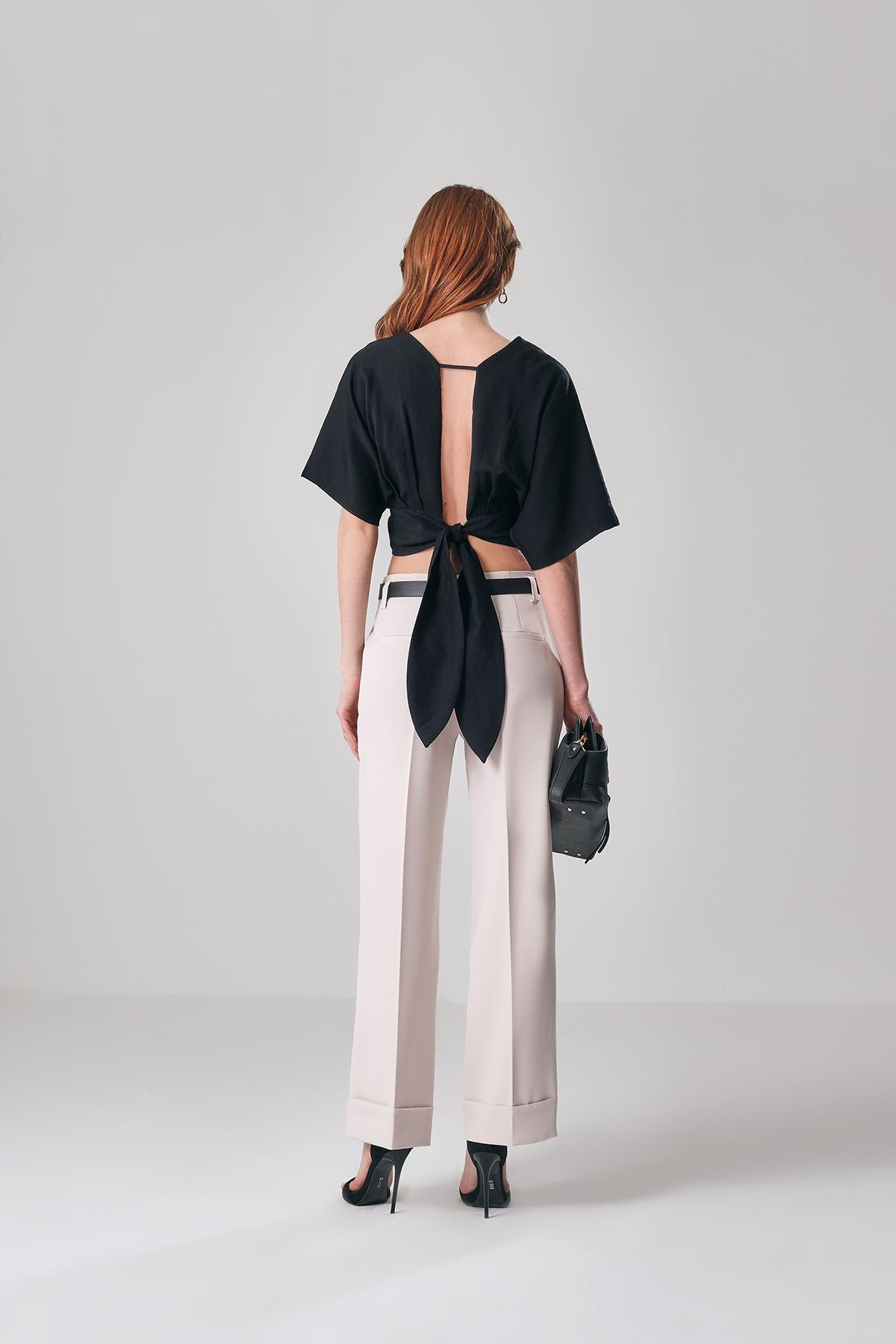 Katlanmış Paçalı Kemerli Pantolon