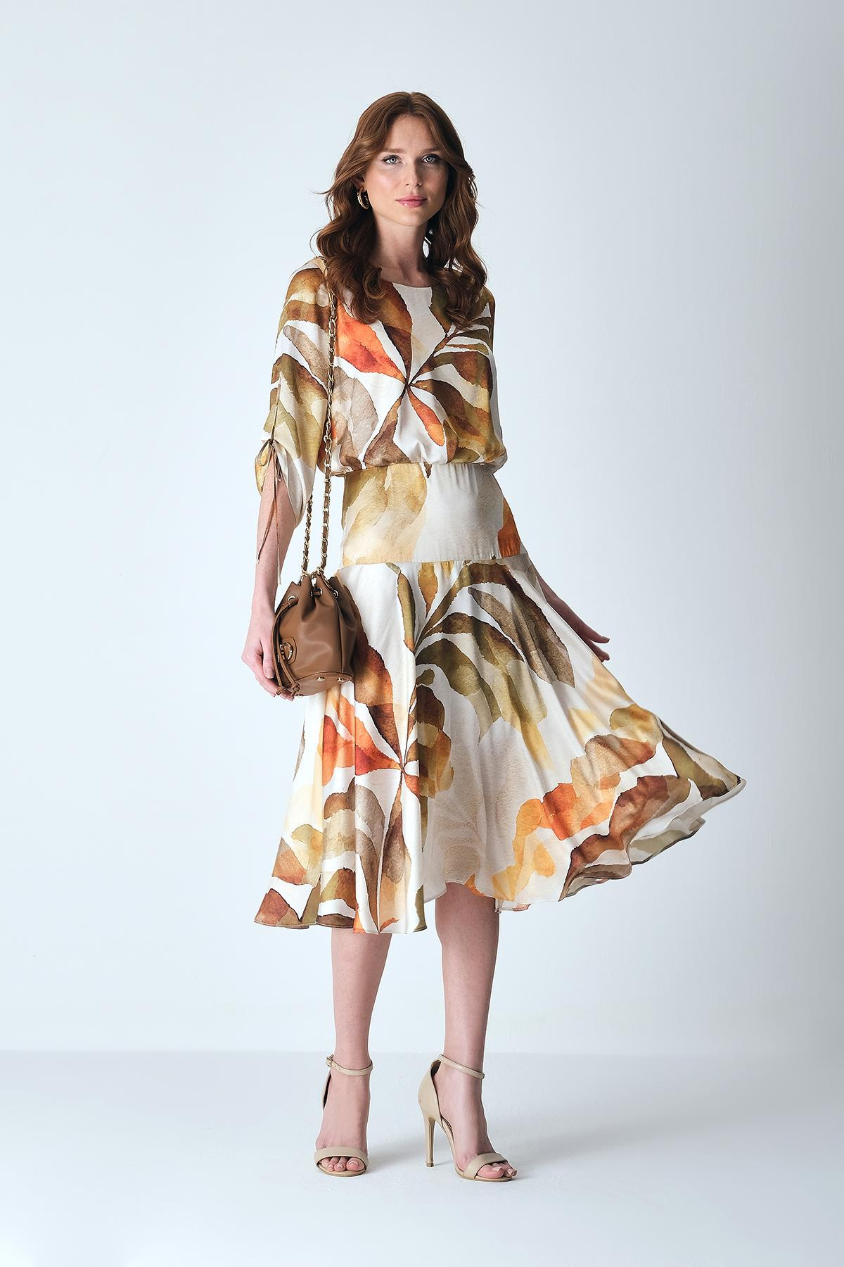 Korsajlı Midi Boy Kloş Etekli Elbise