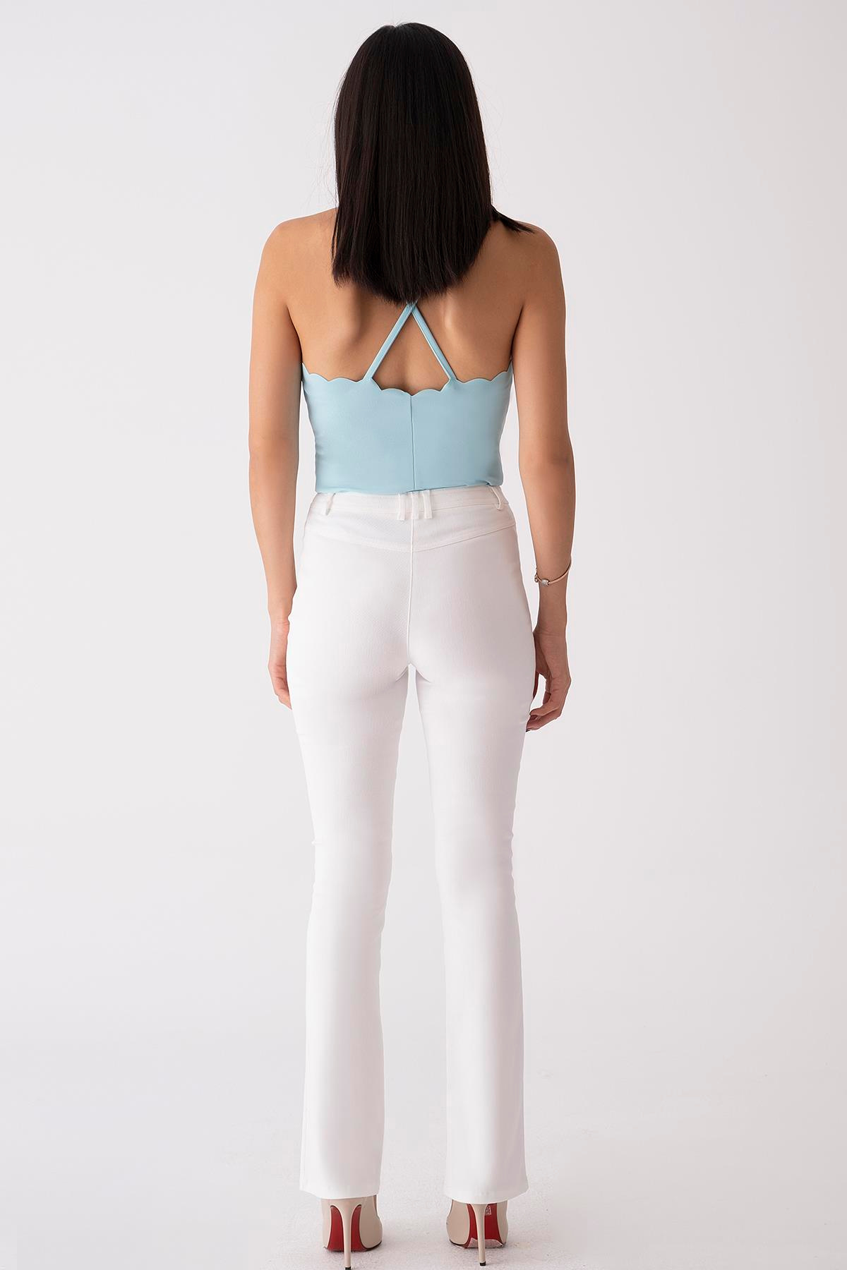 Lazer Kesim Askılı Bluz