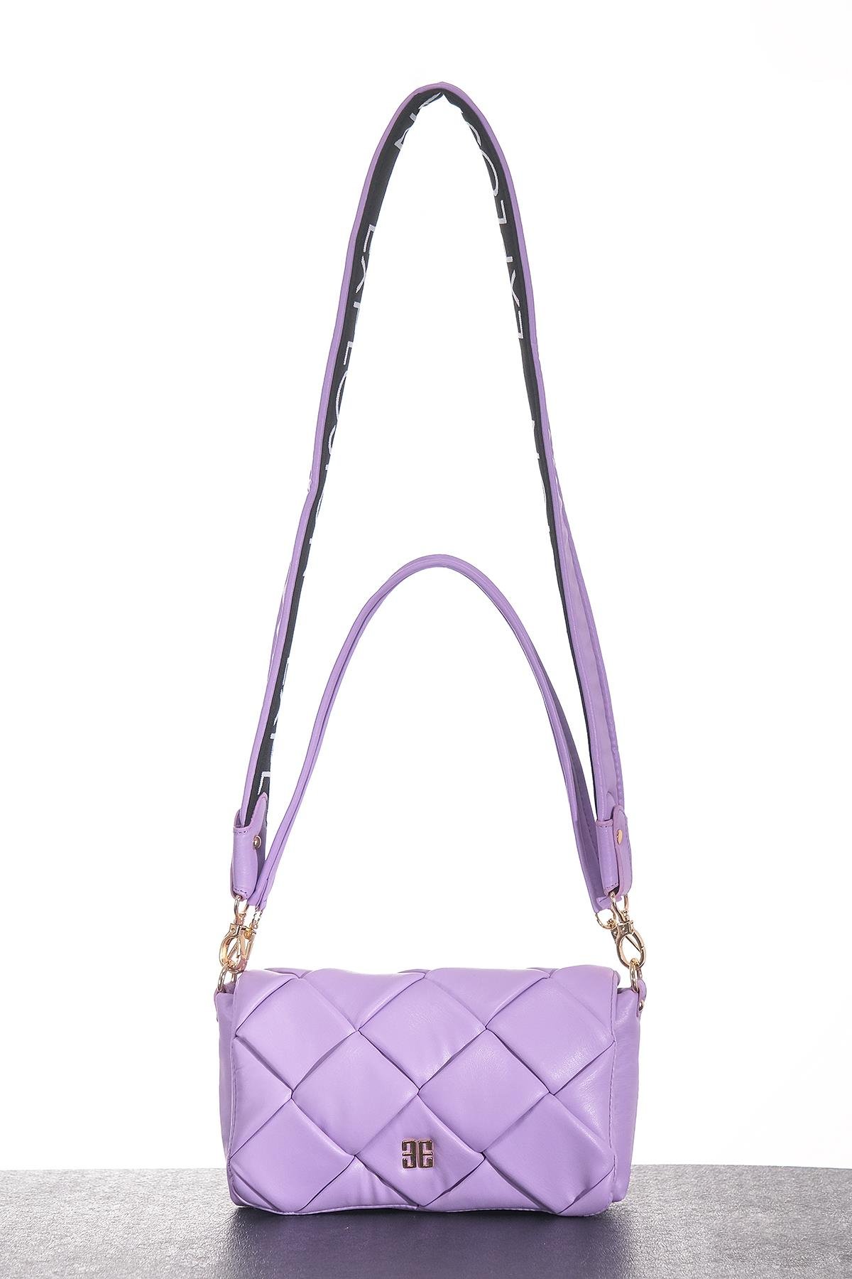 Logo Desenli Askılı Puf Çanta