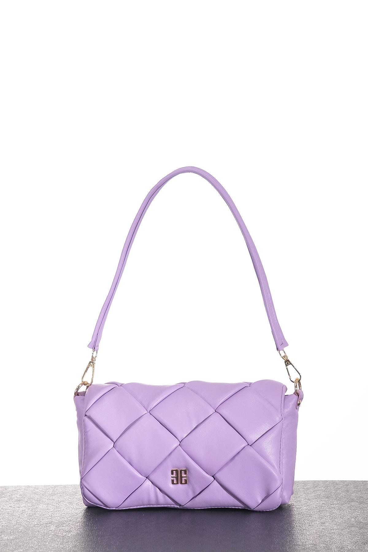 Logo Desenli Askılı Puf Çanta