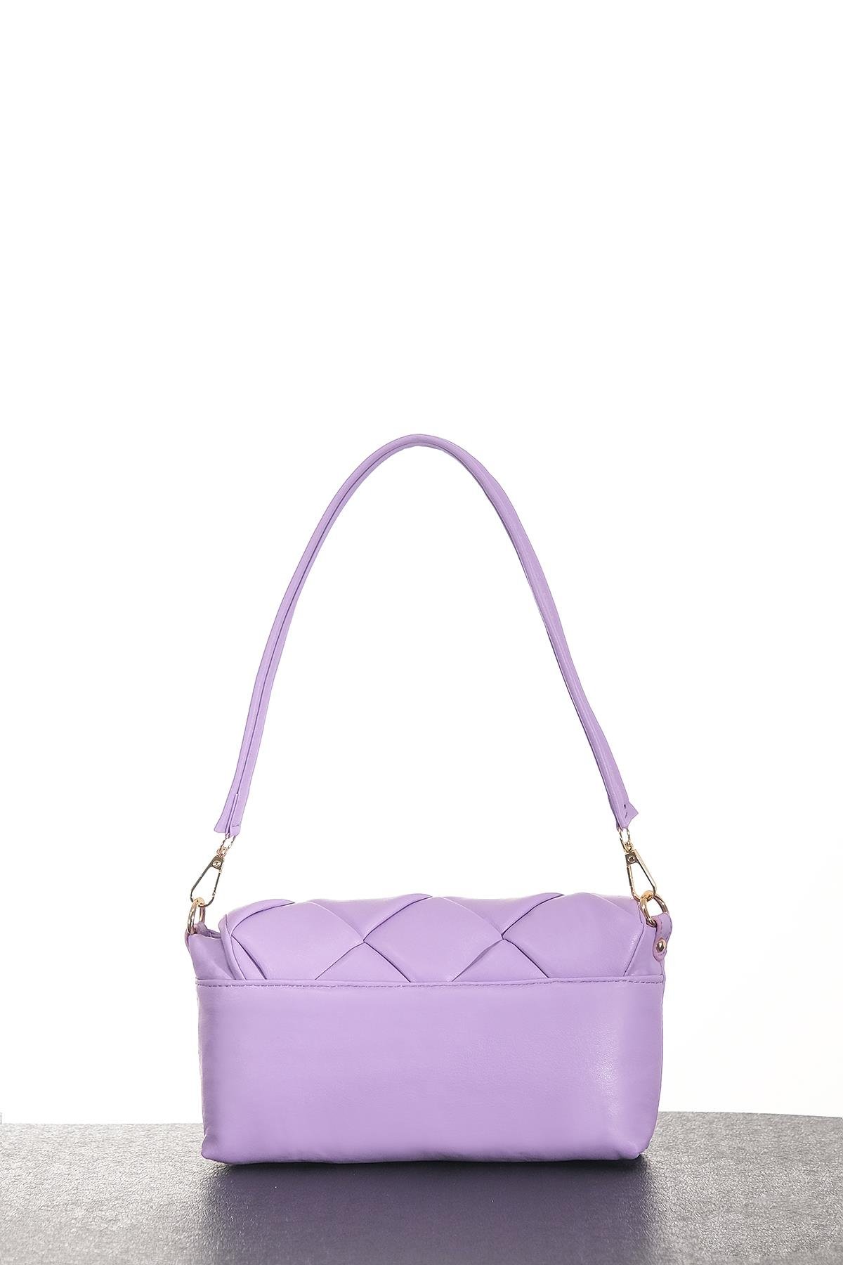 Logo Desenli Askılı Puf Çanta