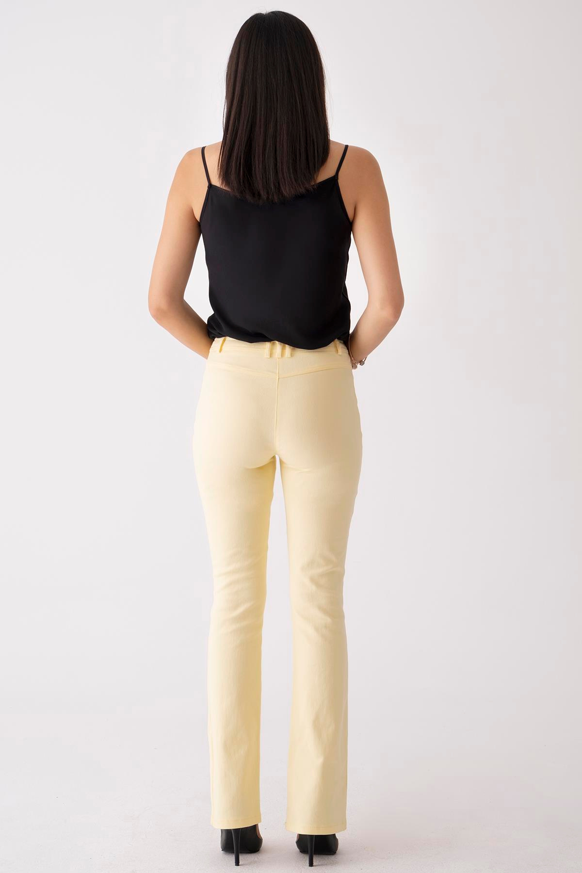 Logolu Cep Detaylı Pantolon