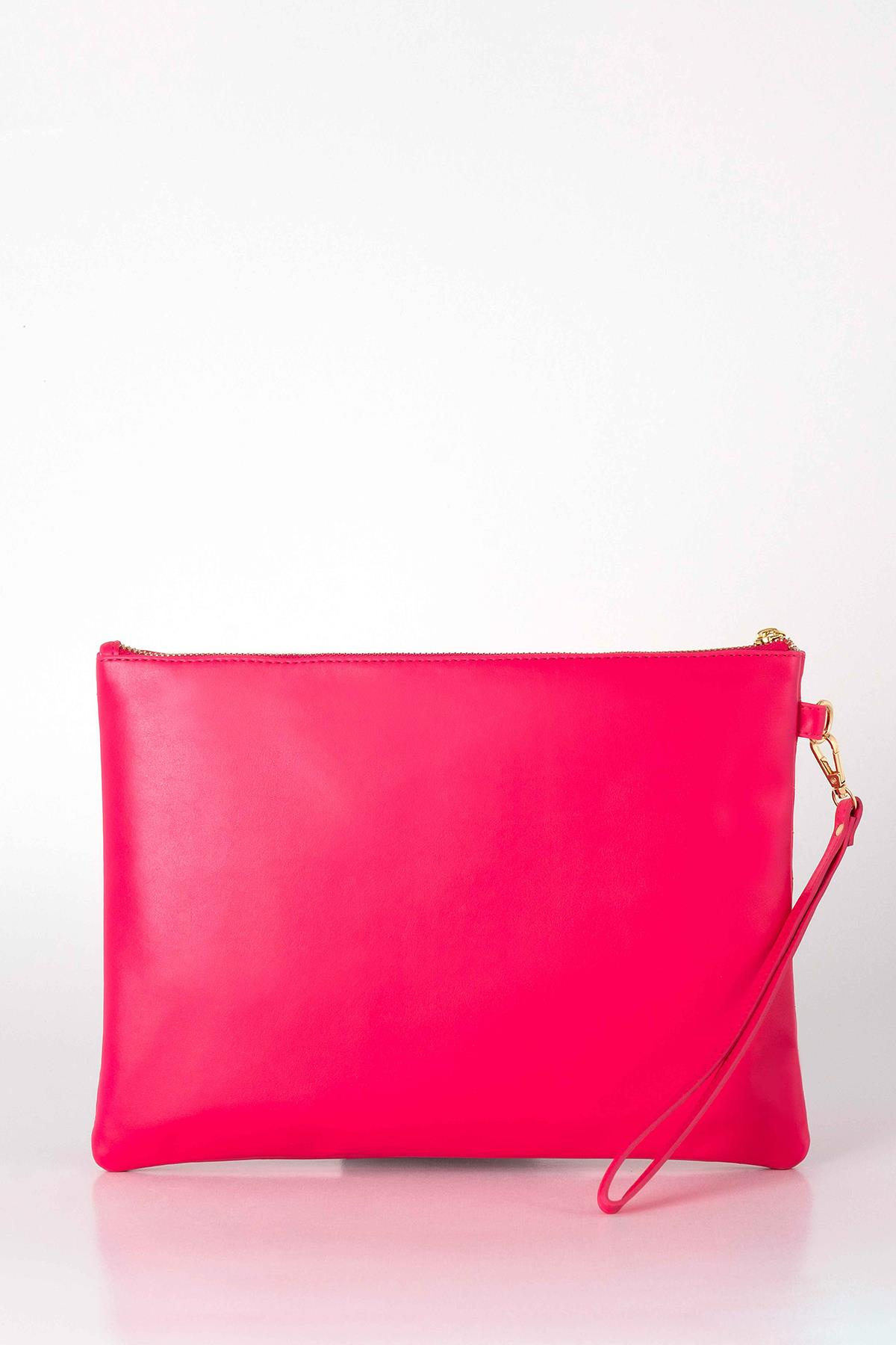 Logolu Kapitone Clutch Çanta
