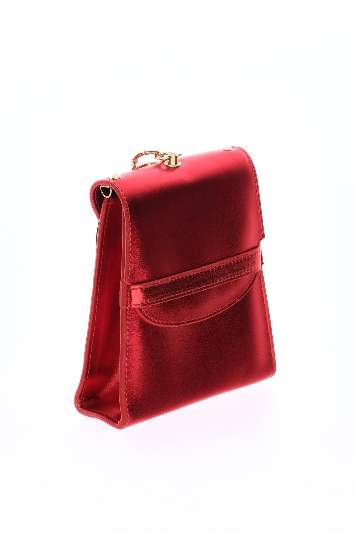 Parlak Deri Şık Tasarım Kadın Abiye Çanta