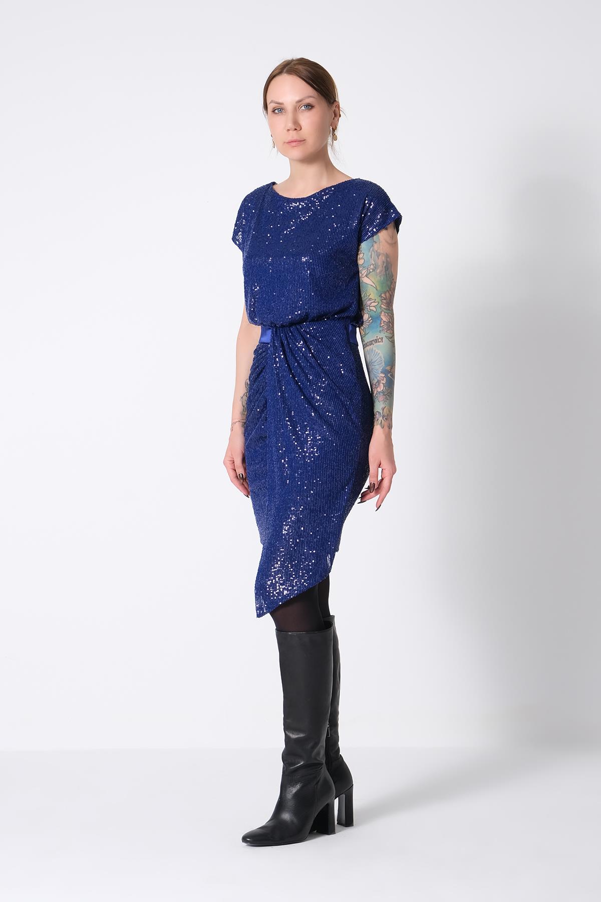 Payet Eteği Asimetrik Mini Şık Elbise