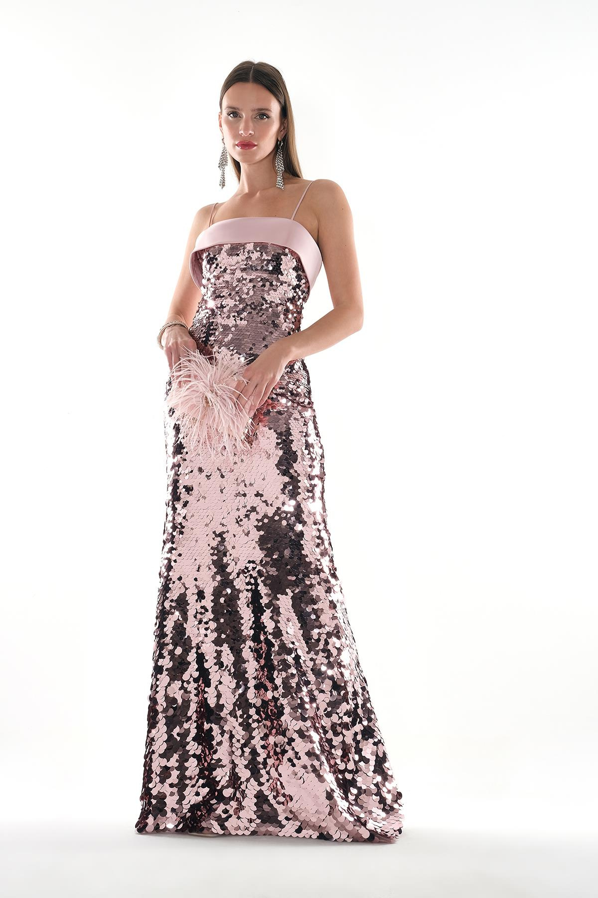 Saten Garnili Pul Payet İnce Askılı Metal Fermuarlı Maksi Boy Abiye Elbise