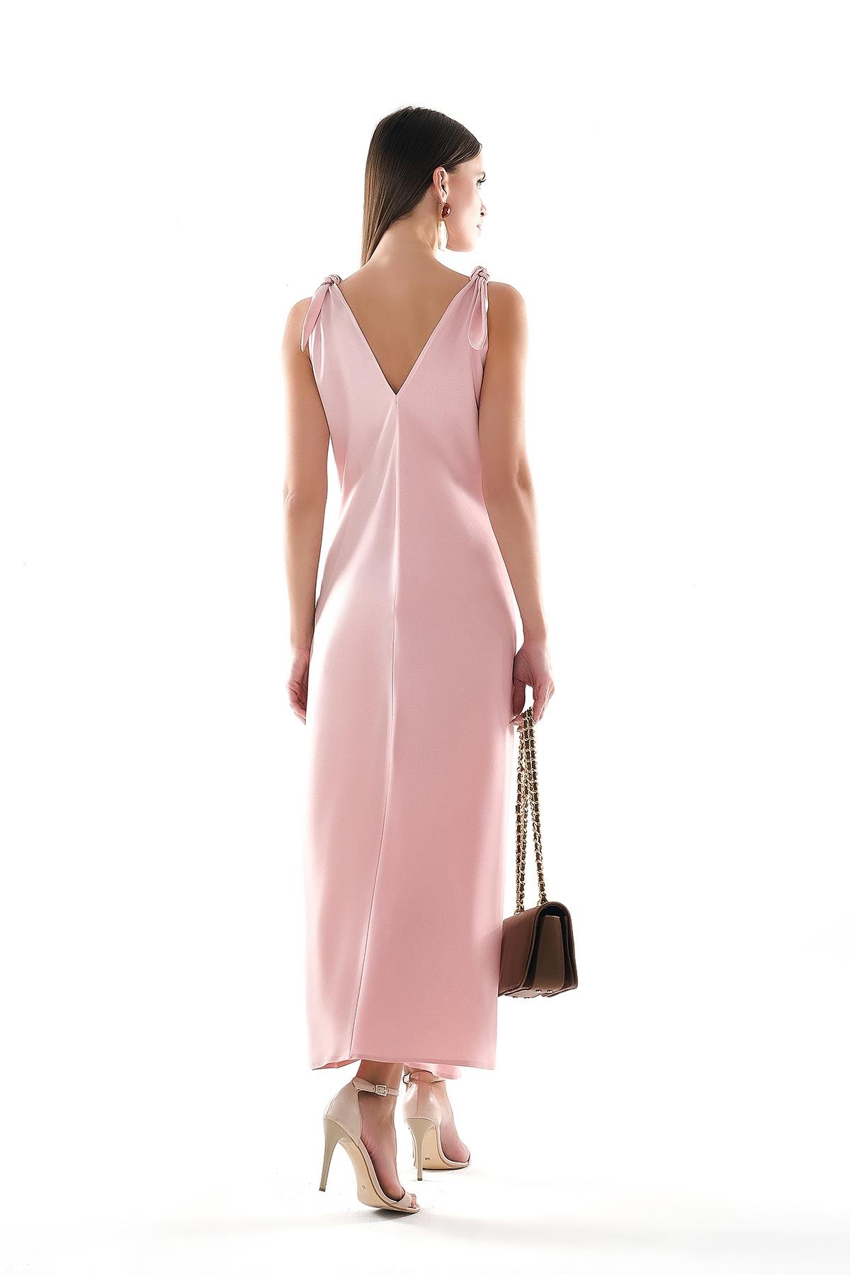 Saten Omuzu Bağlamalı Çift Taraf Kumaş Detaylı Midi Boy Elbise