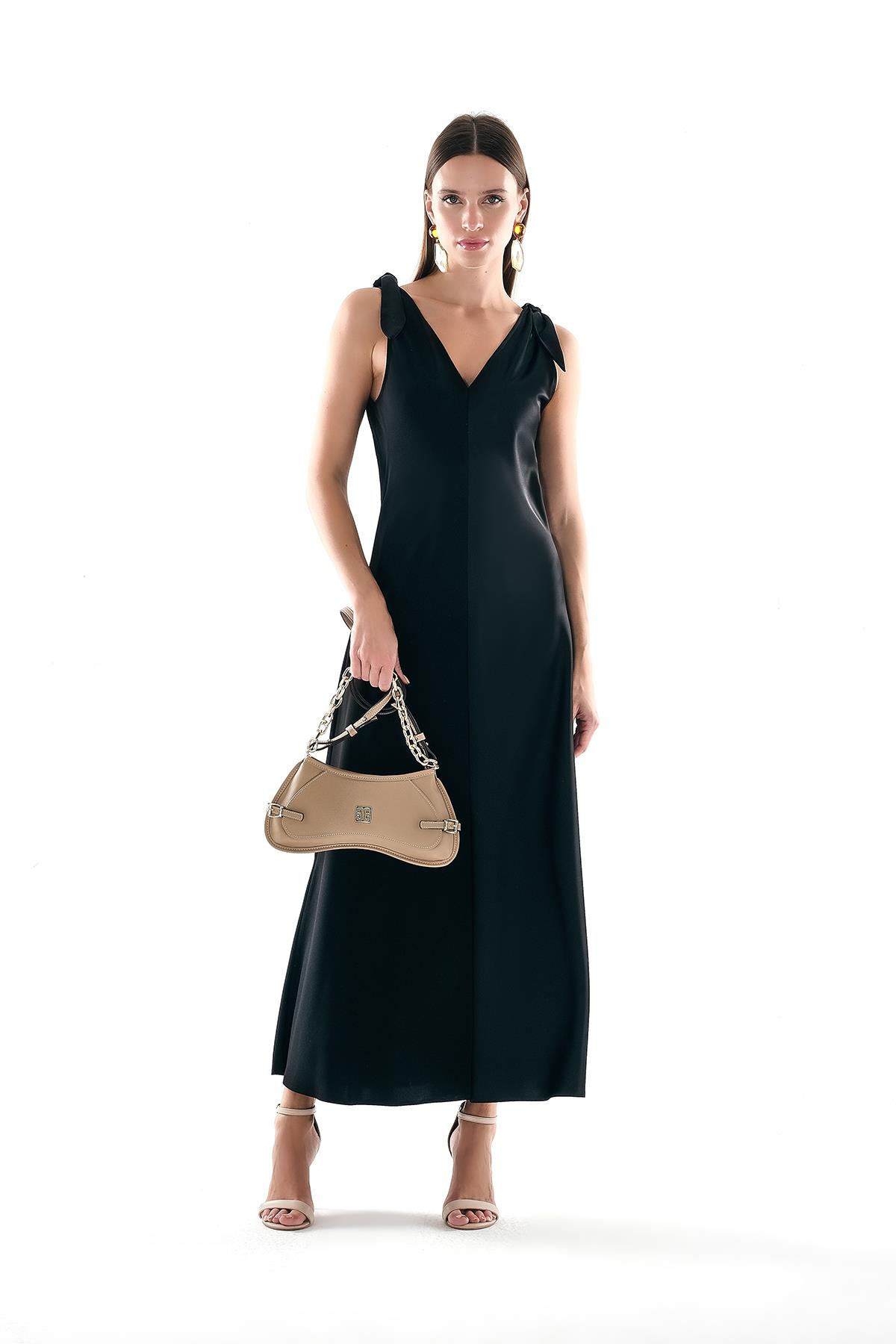 Saten Omuzu Bağlamalı Çift Taraf Kumaş Detaylı Midi Boy Elbise