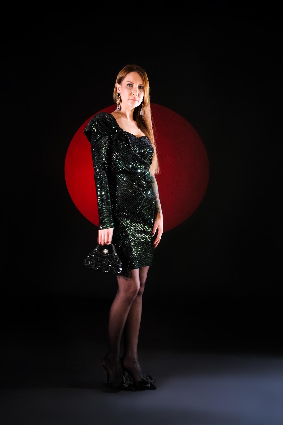 Tek Kol Payet Mini Elbise