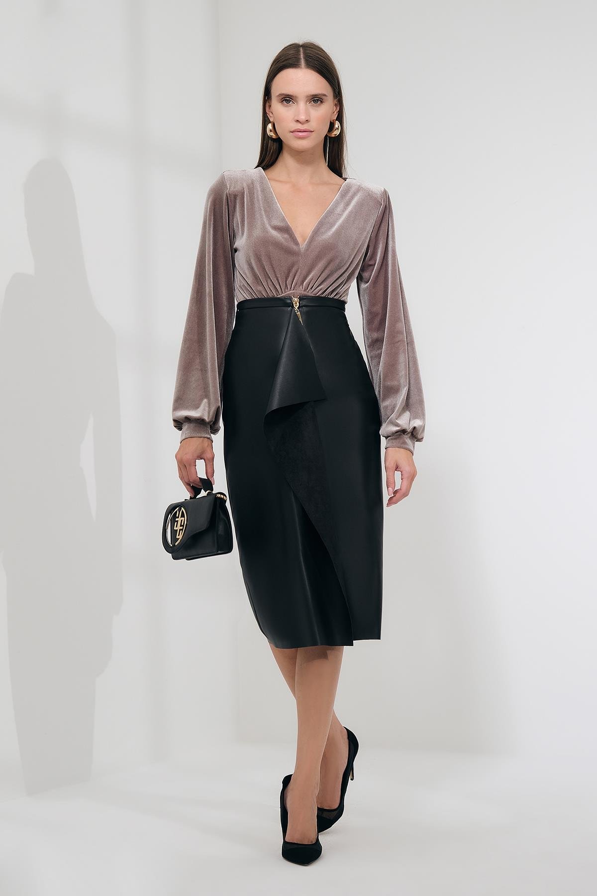 Vegan Deri Asimetrik Detaylı Midi Boy Deri Etek