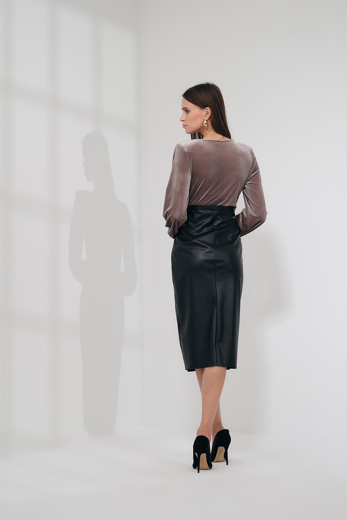 Vegan Deri Asimetrik Detaylı Midi Boy Deri Etek