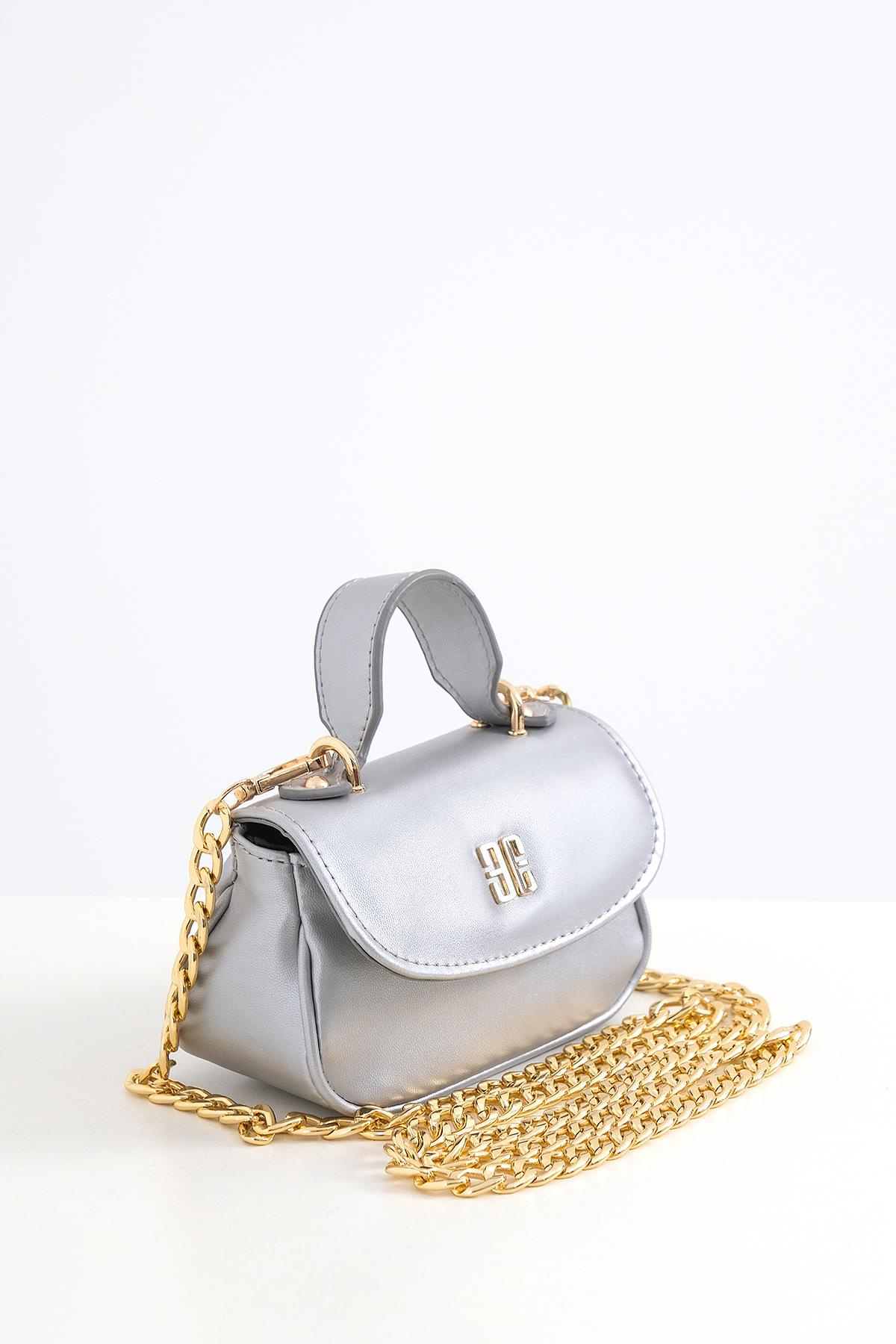 Zincir Askılı Mini Çanta