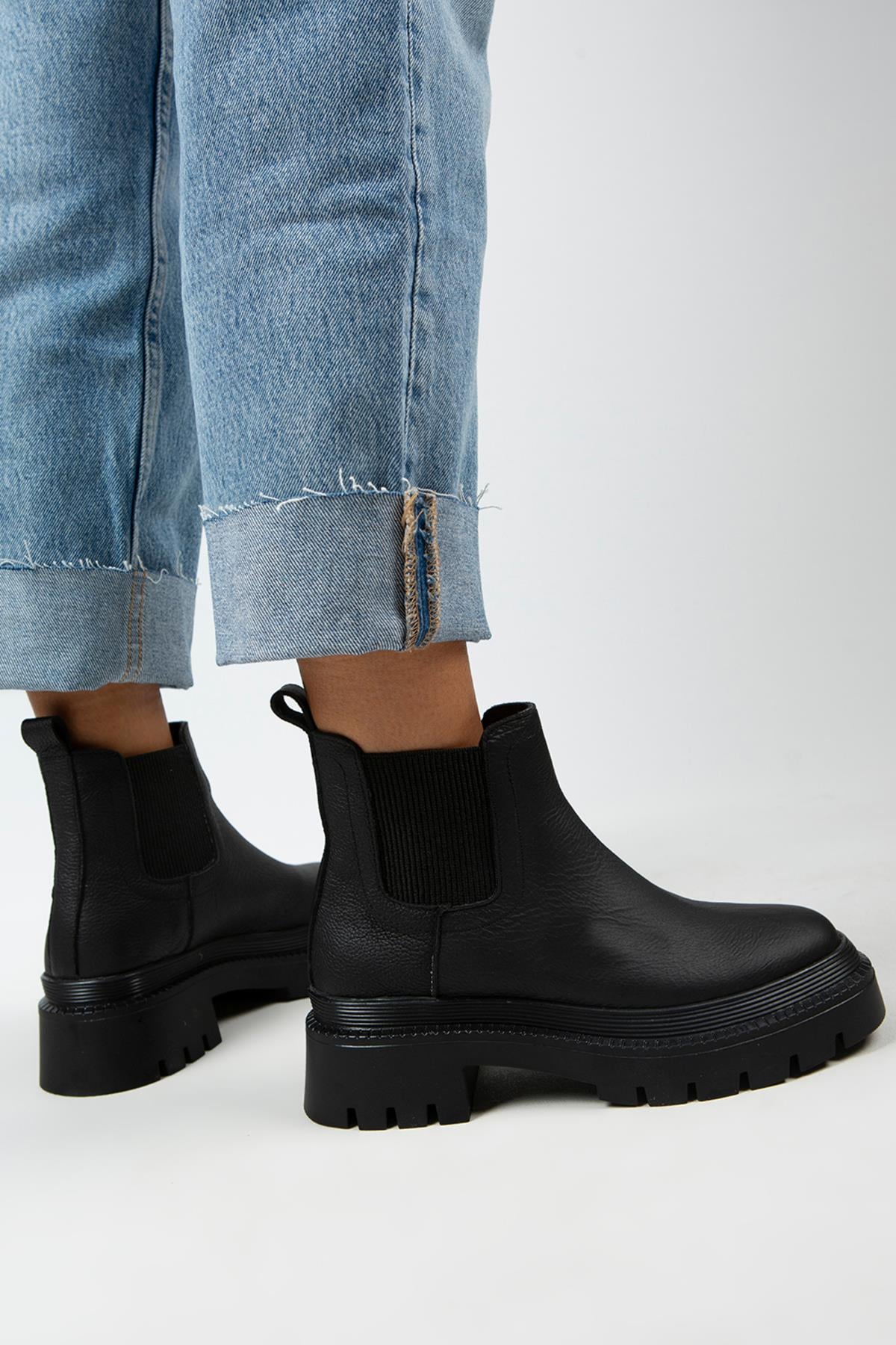 Manijero Misty Kadın Hakiki Deri Çift Tarafı Lastikli Siyah Bot