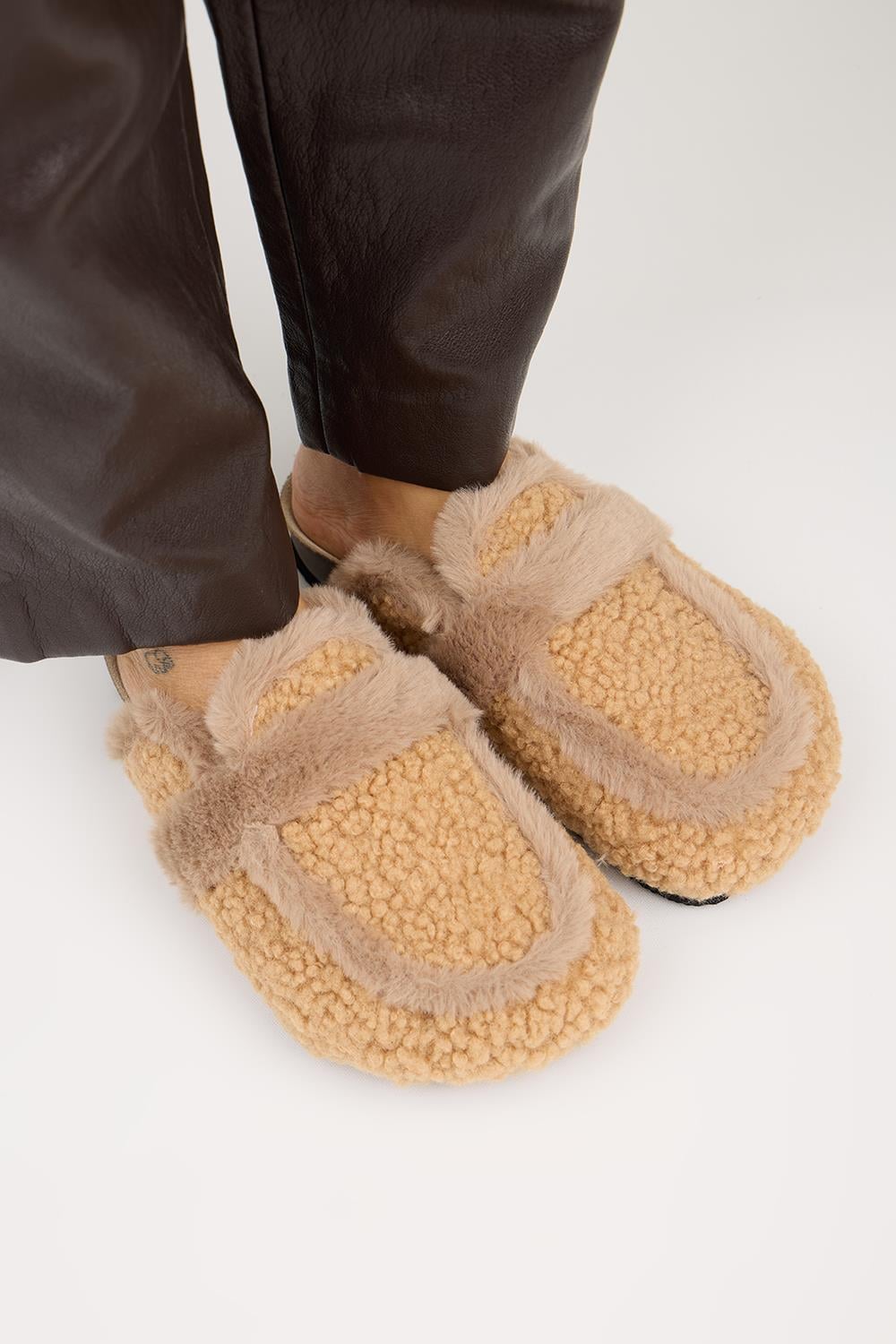 Manijero Pelini Kadın Teddy Düz Terlik Karamel Terlik