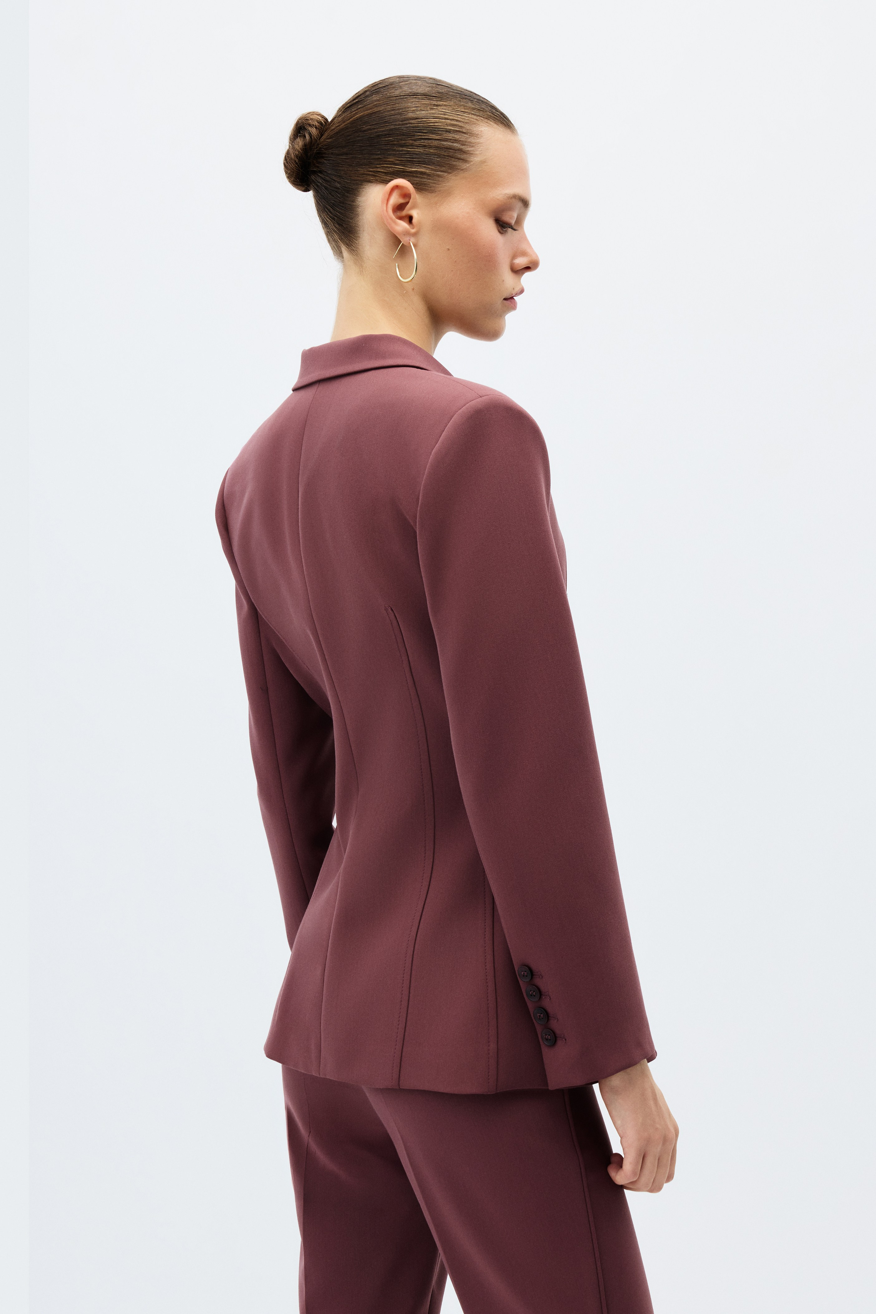 1631-0132 JACKET