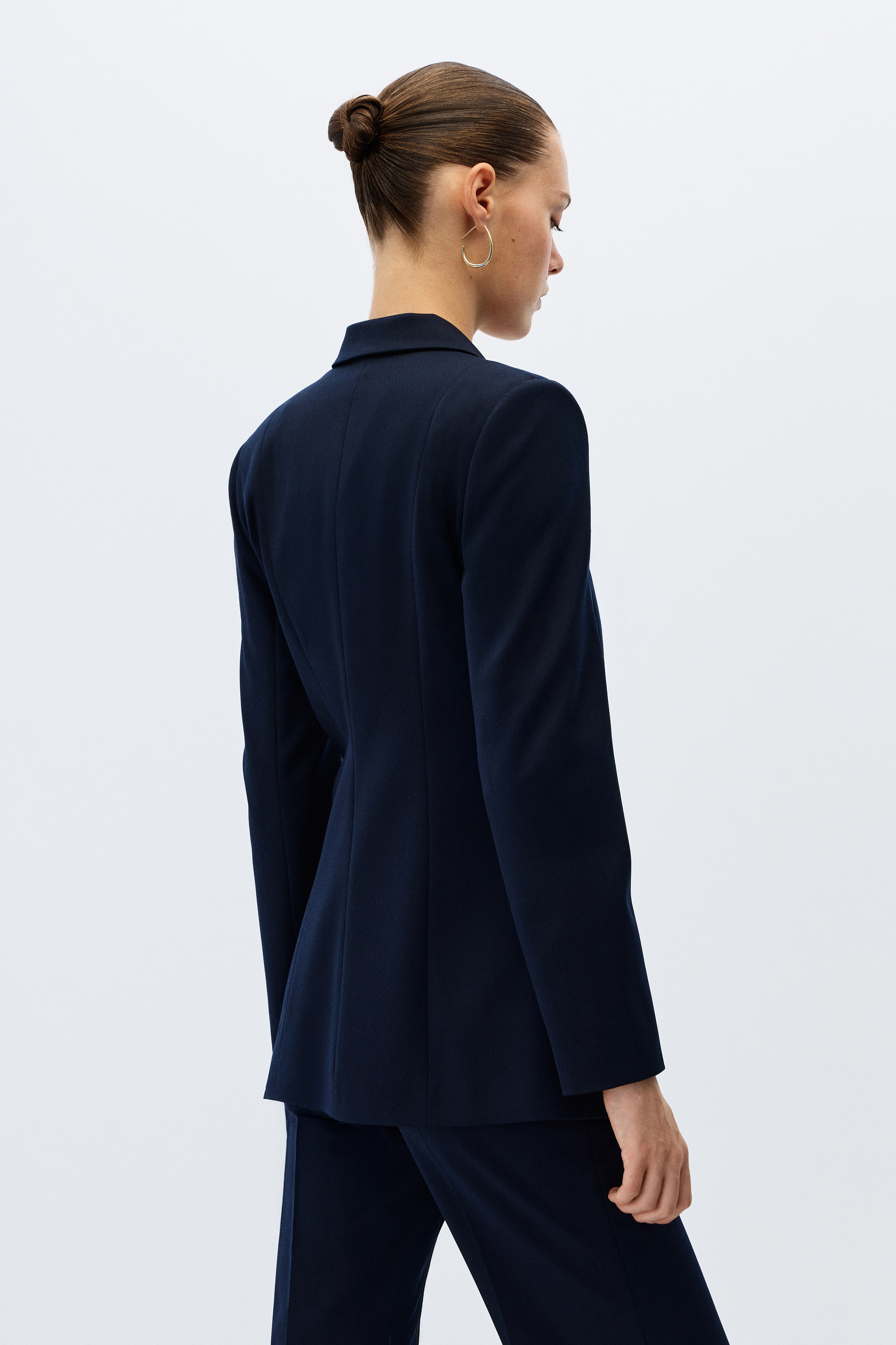 1647-0156 JACKET