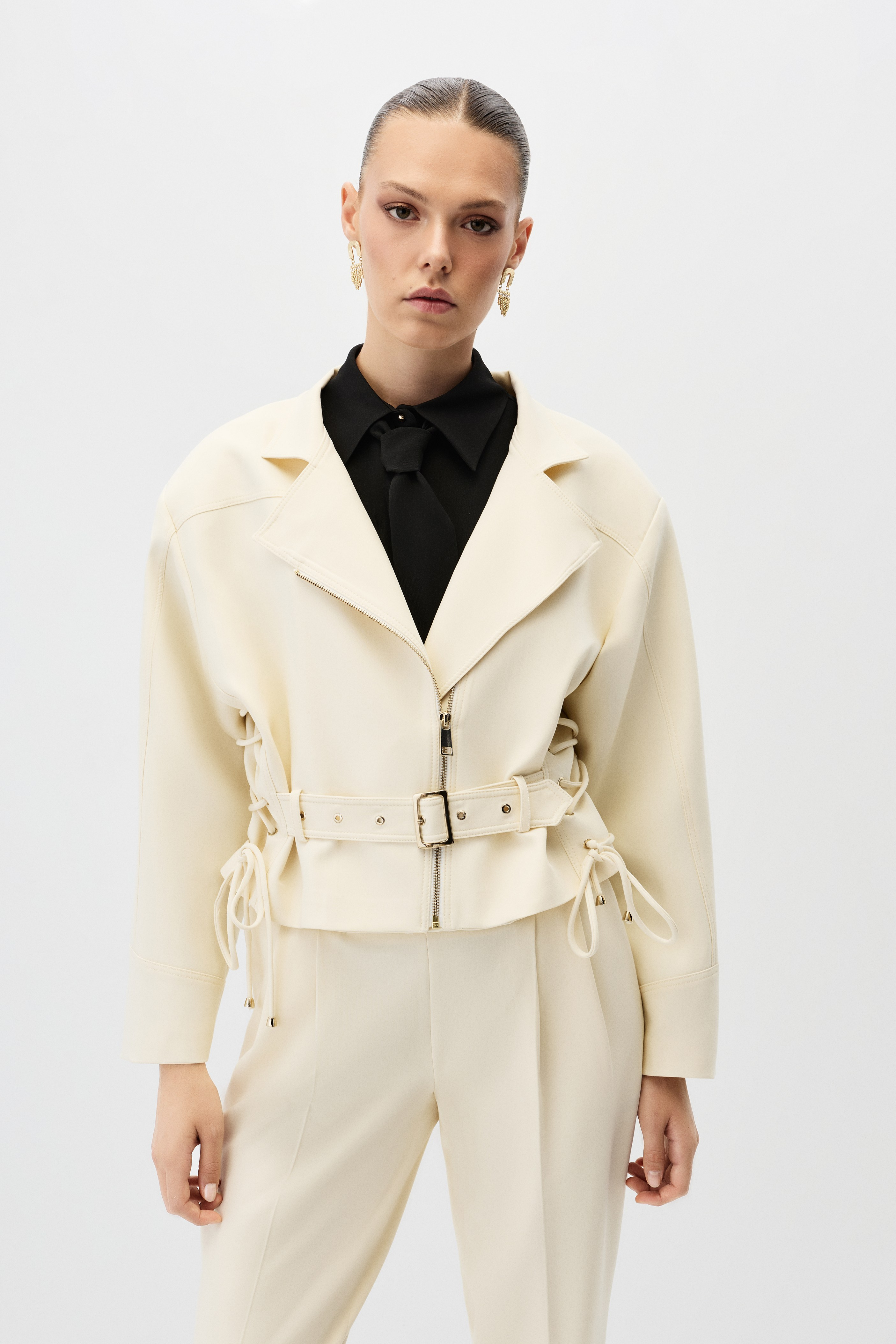 1652-0132 JACKET