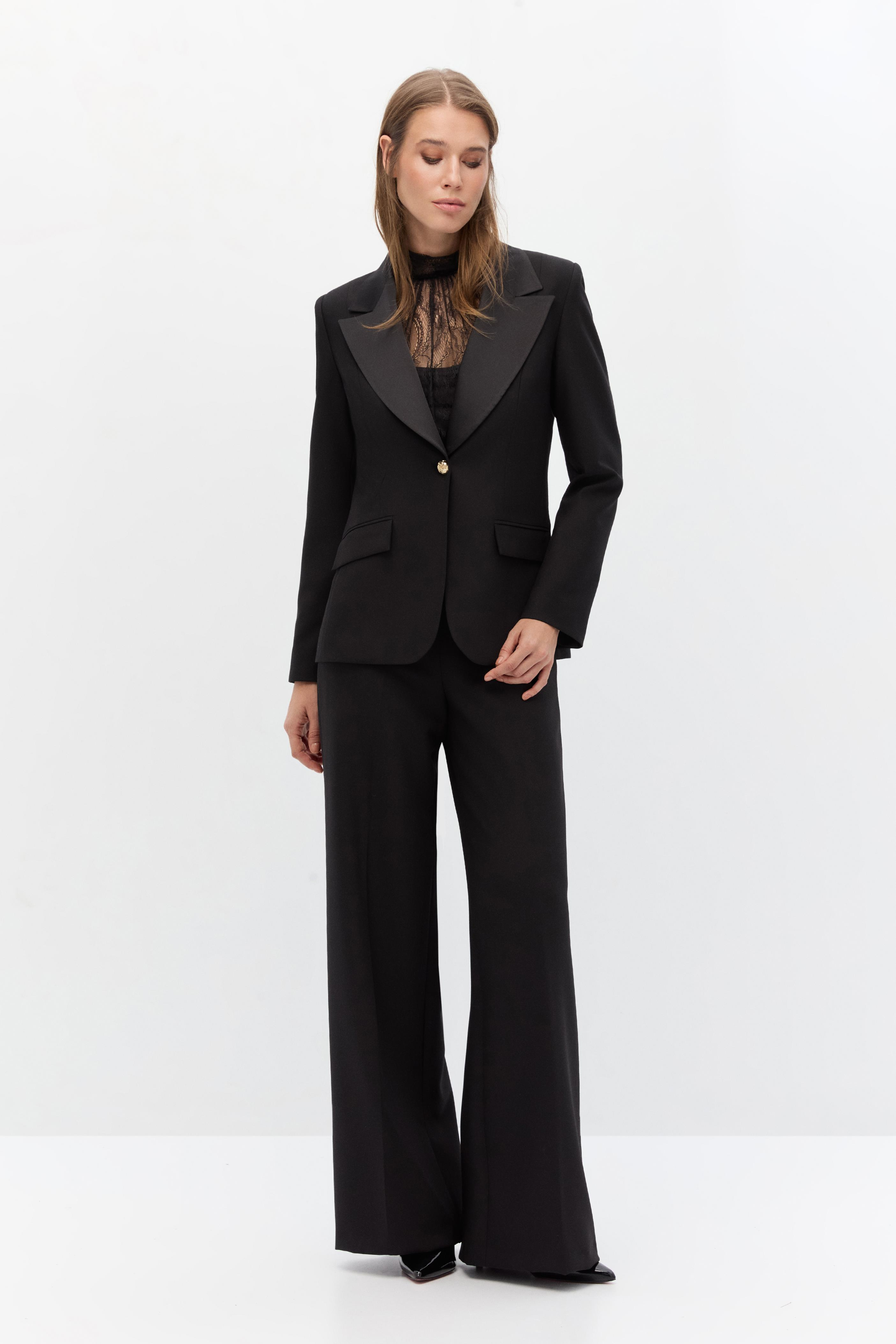 Saten yakalı blazer takım
