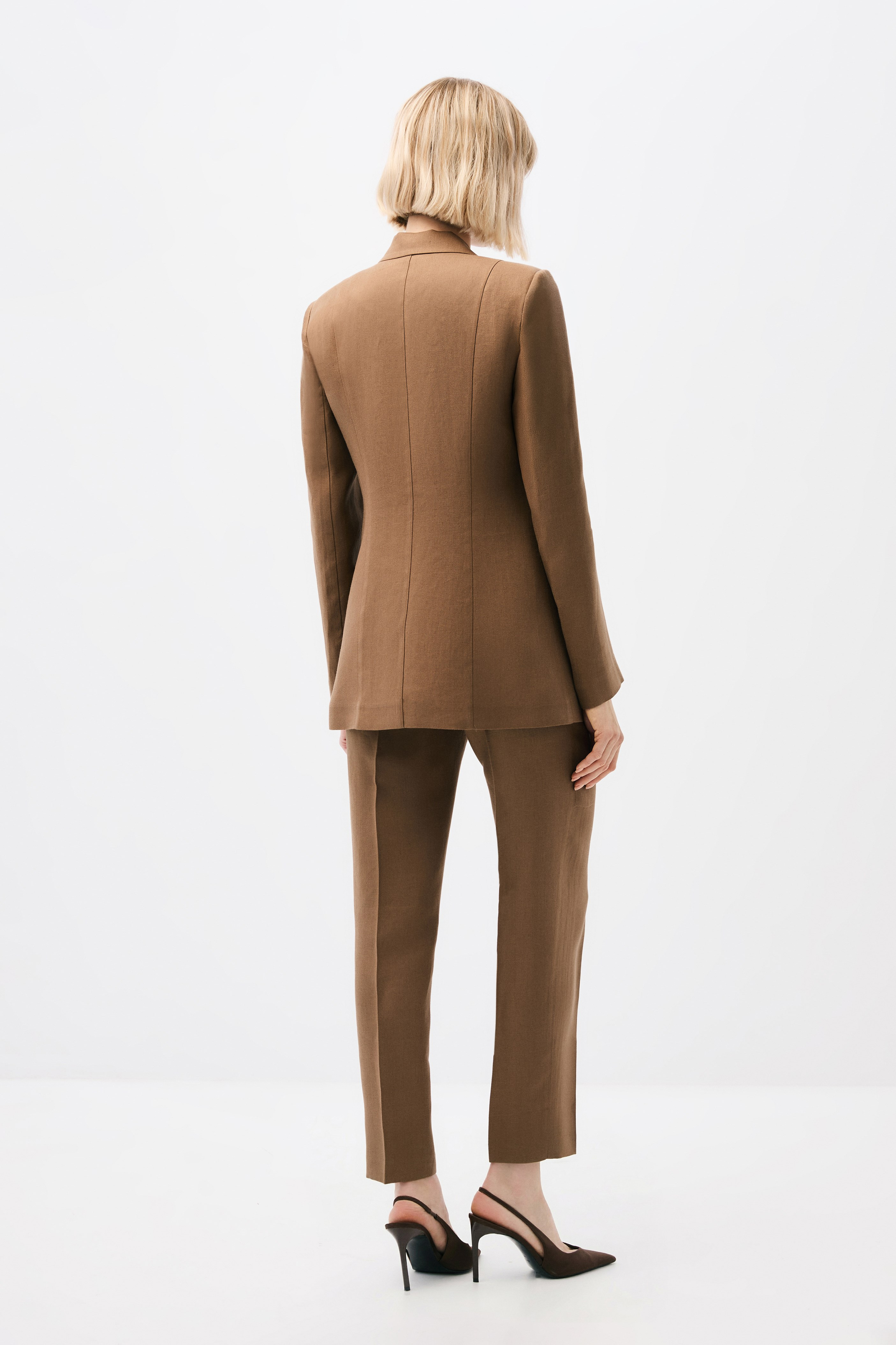 2118-0271 SUIT (P)