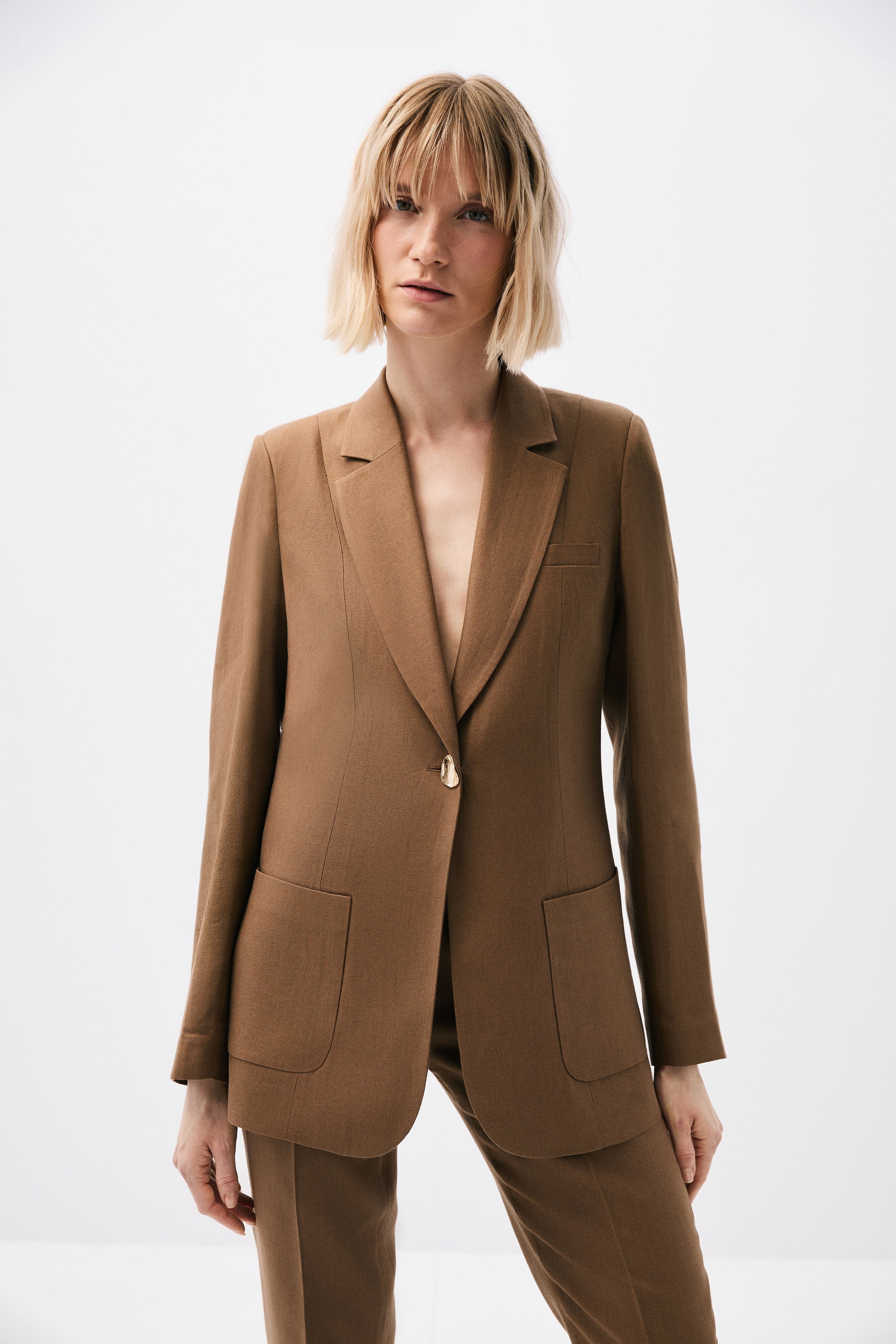2118-0271 SUIT (P)