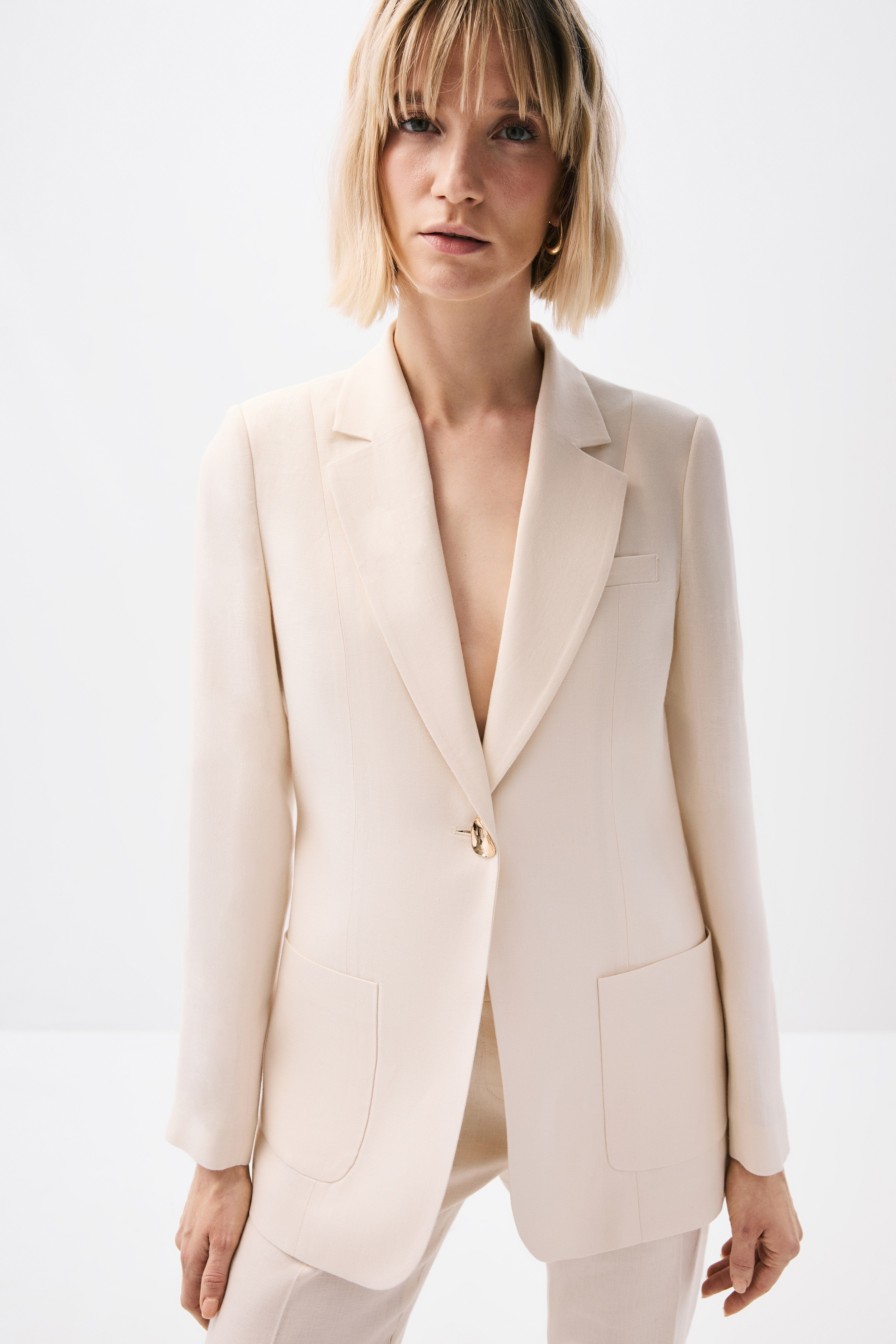 2118-0271 SUIT (P)