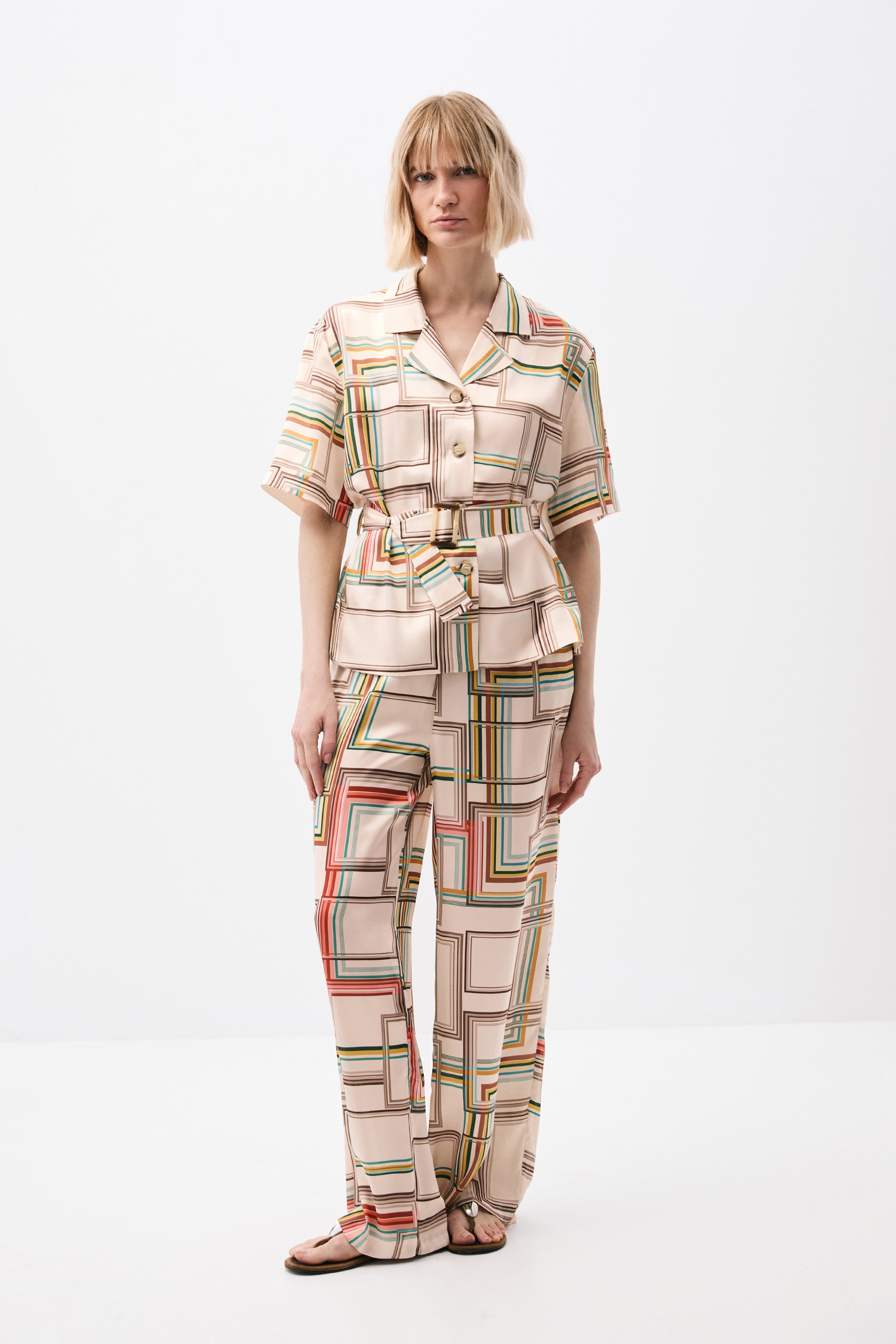 2119-0274 SUIT (P)
