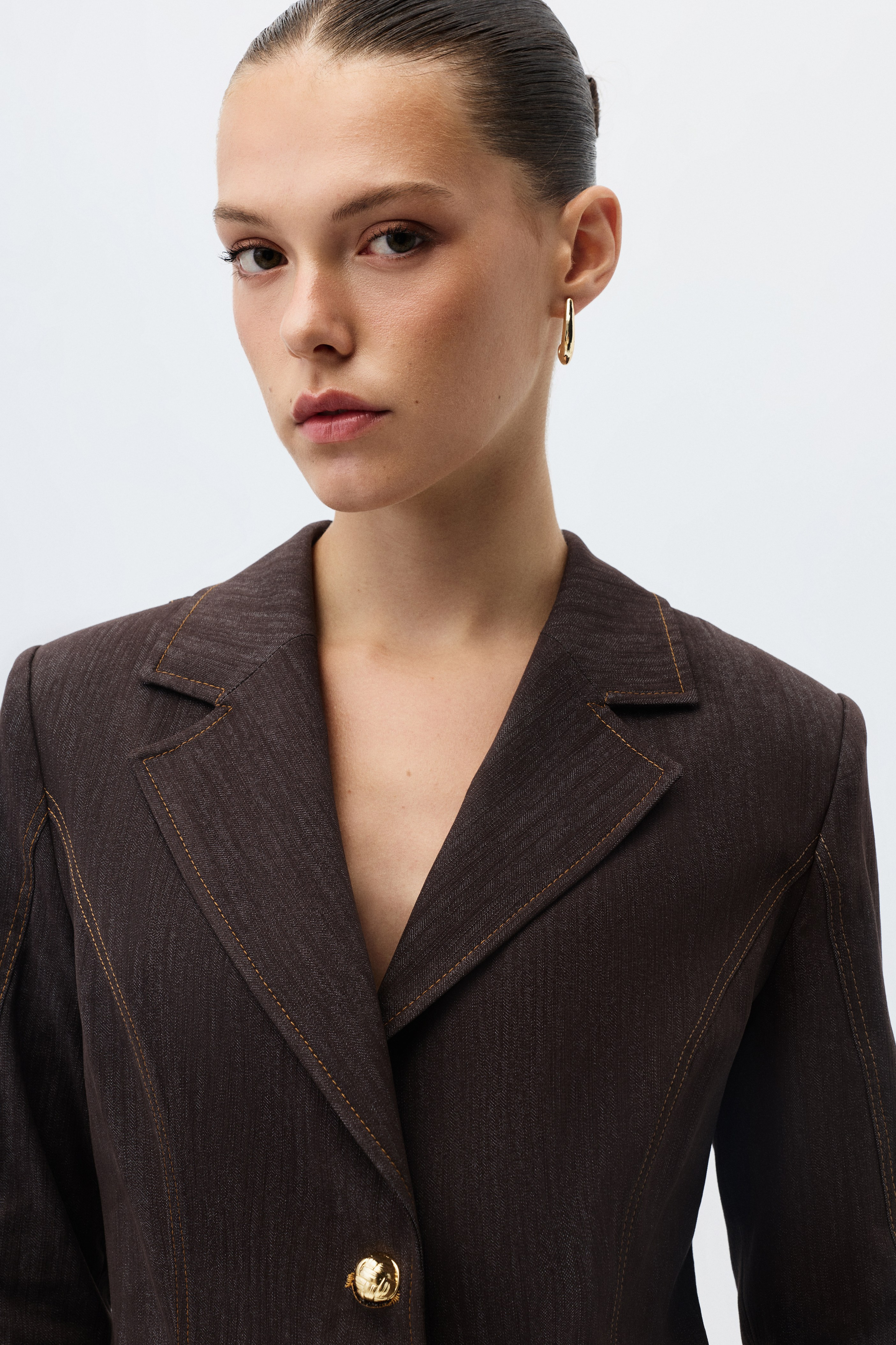 2121-0206 SUIT (P)