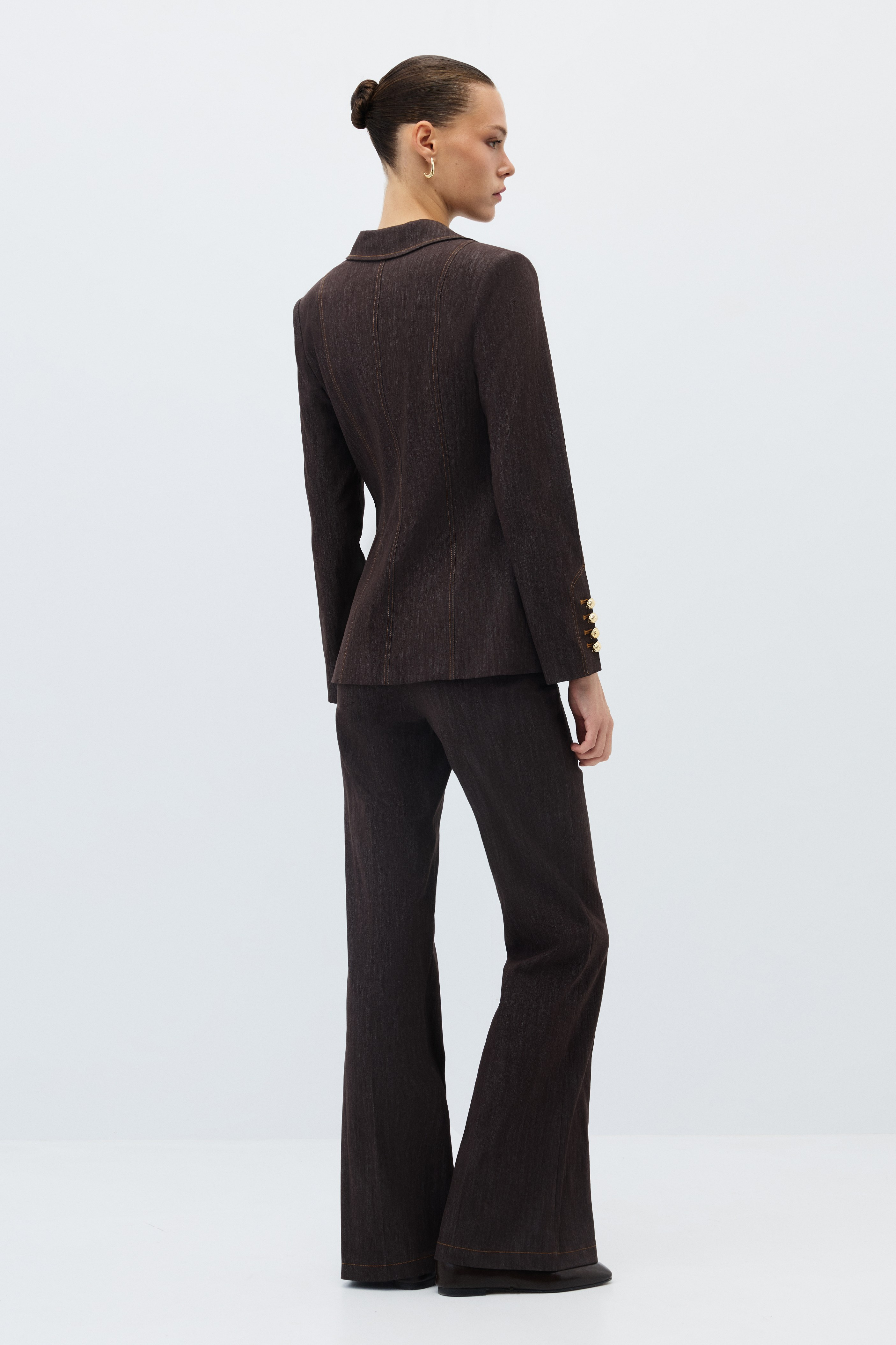 2121-0206 SUIT (P)