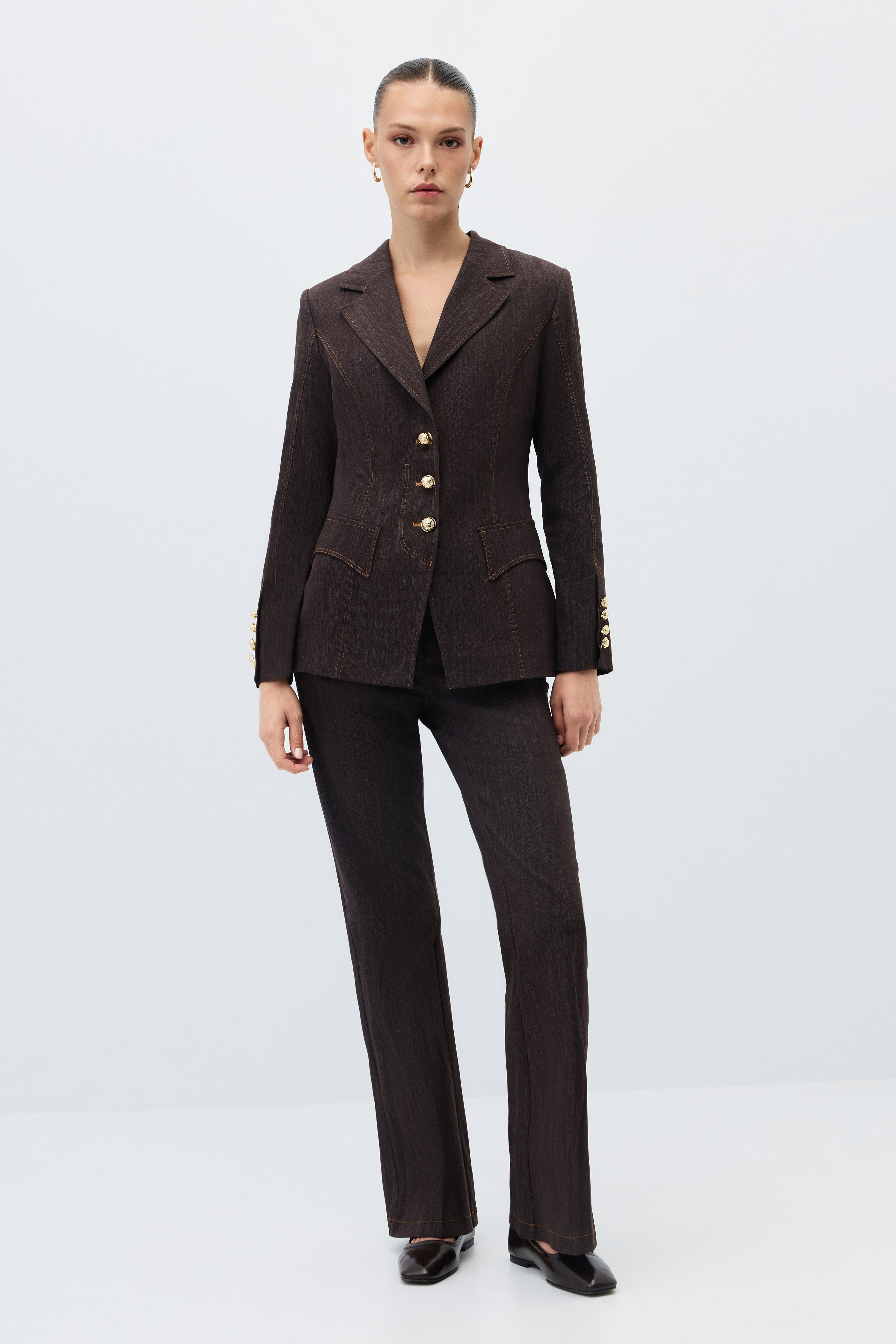2121-0206 SUIT (P)