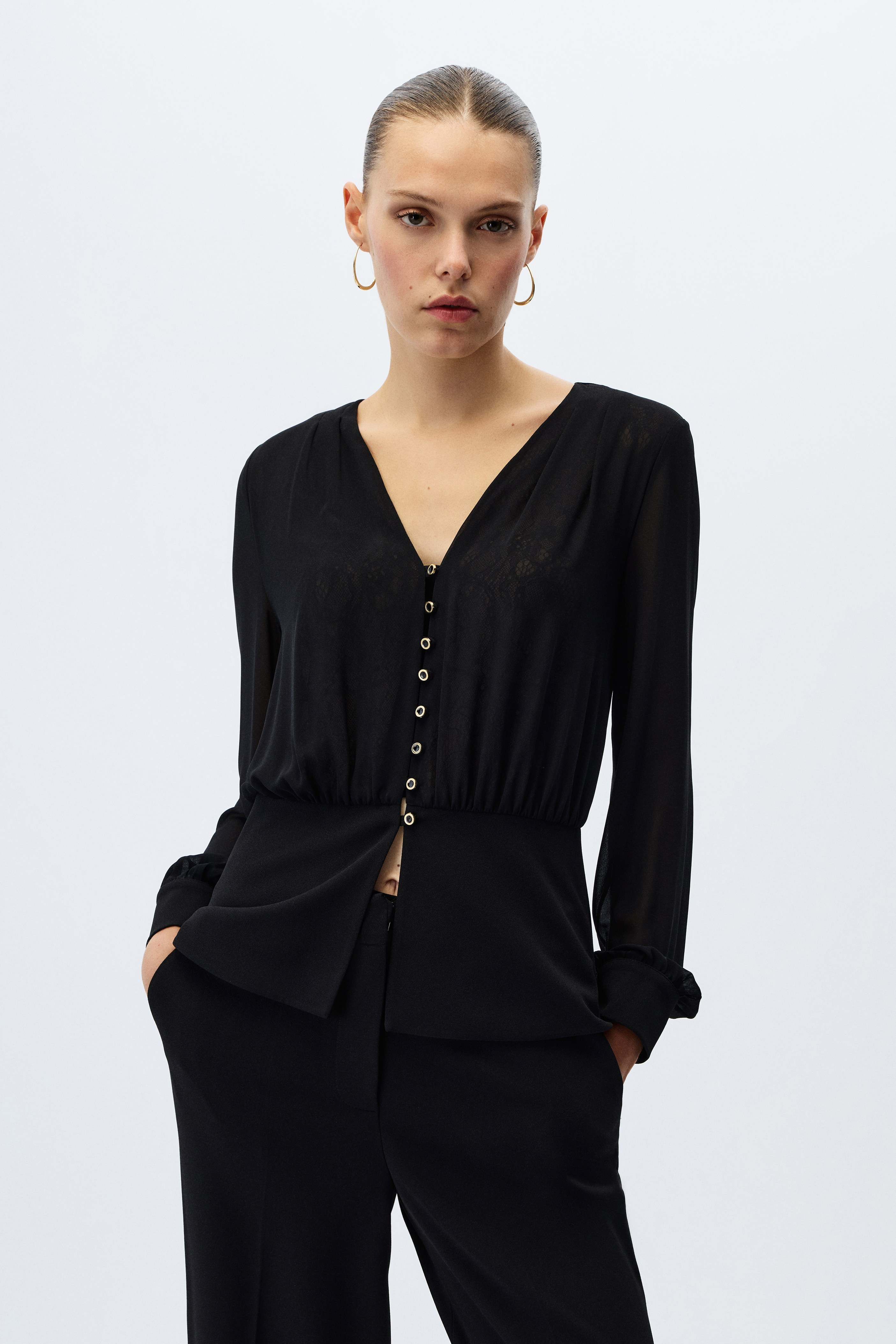2126-237 SUIT (P)