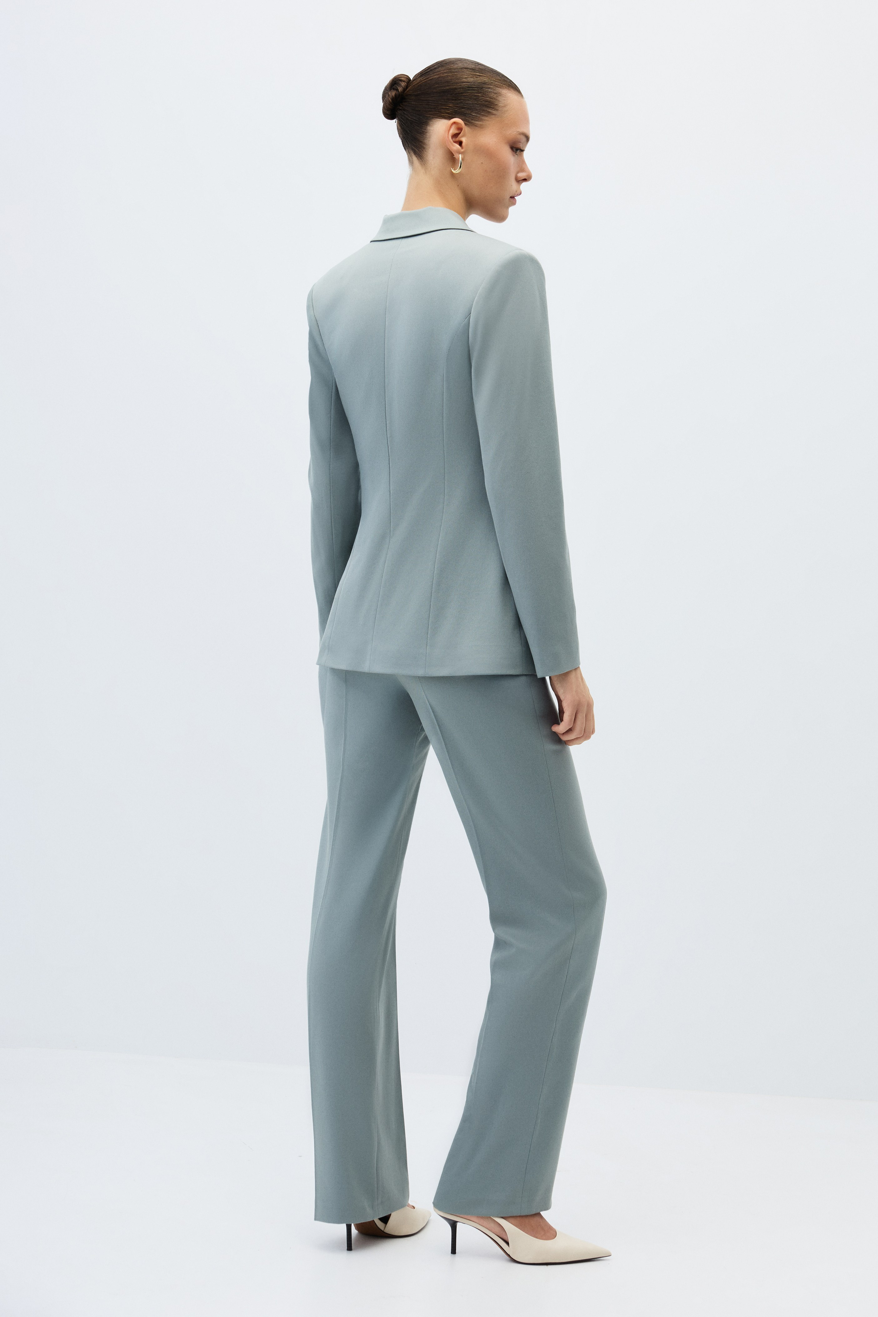 2129-0306 SUIT (P)