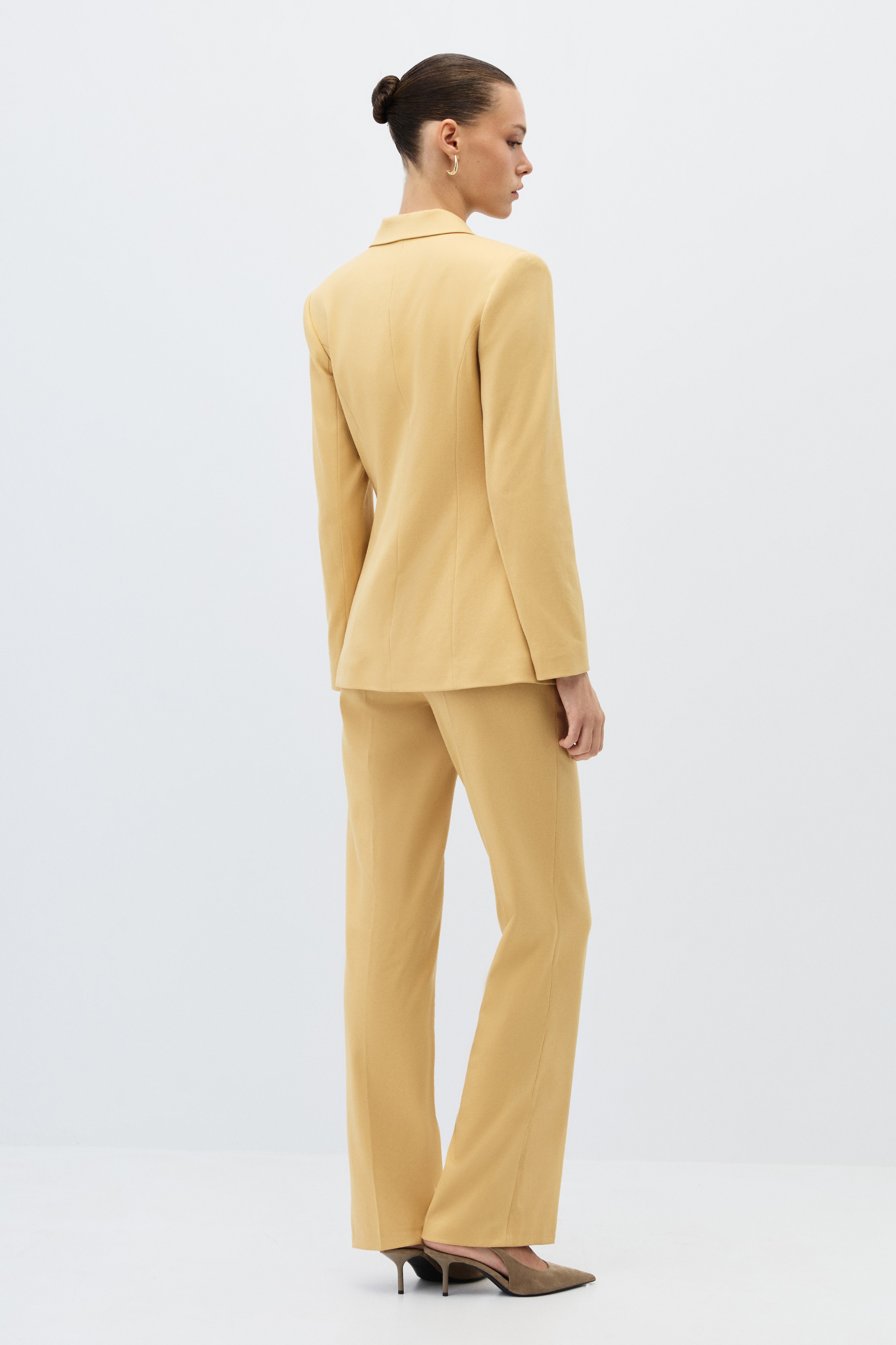 2129-0306 SUIT (P)