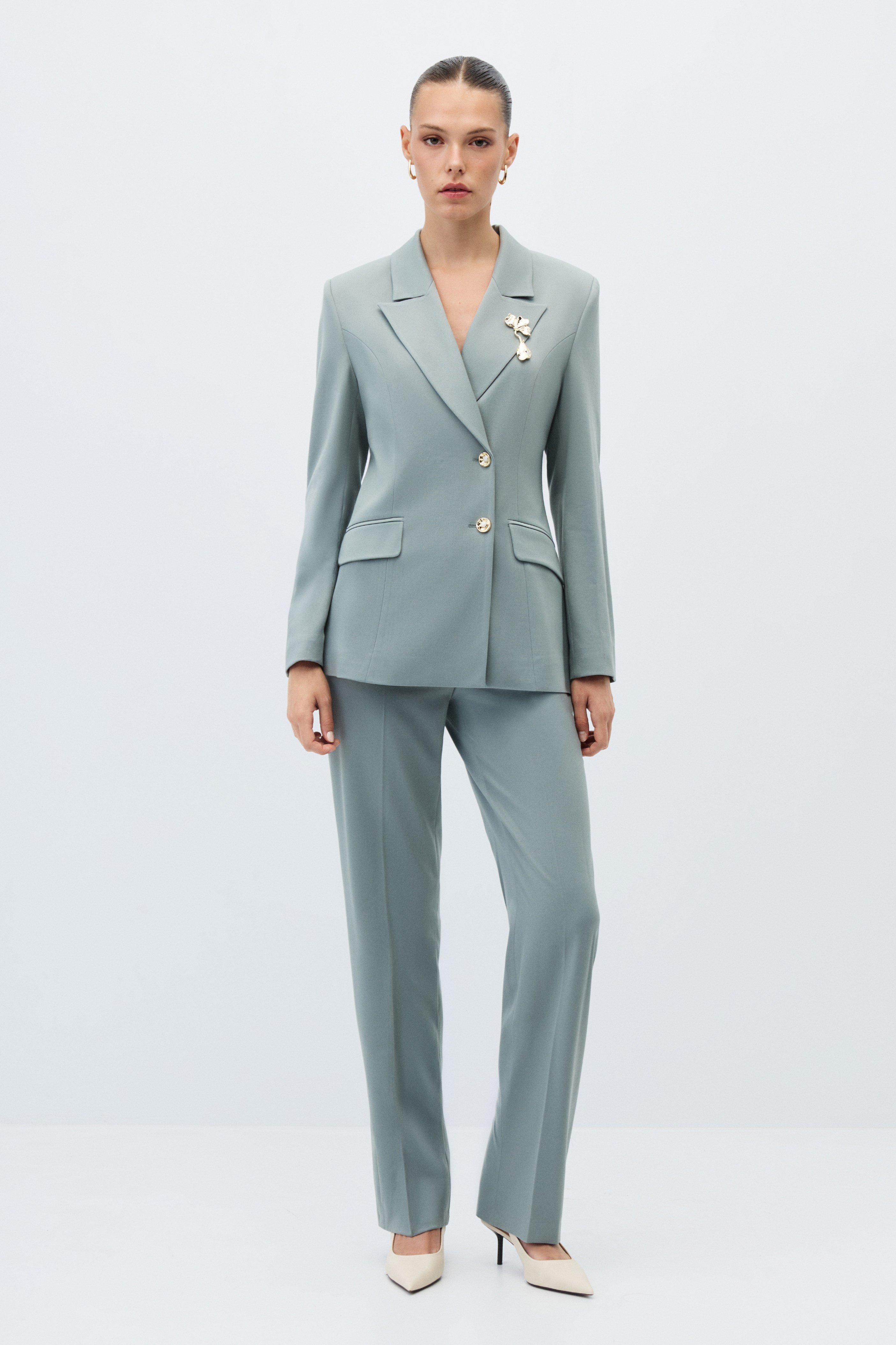 2129-0306 SUIT (P)