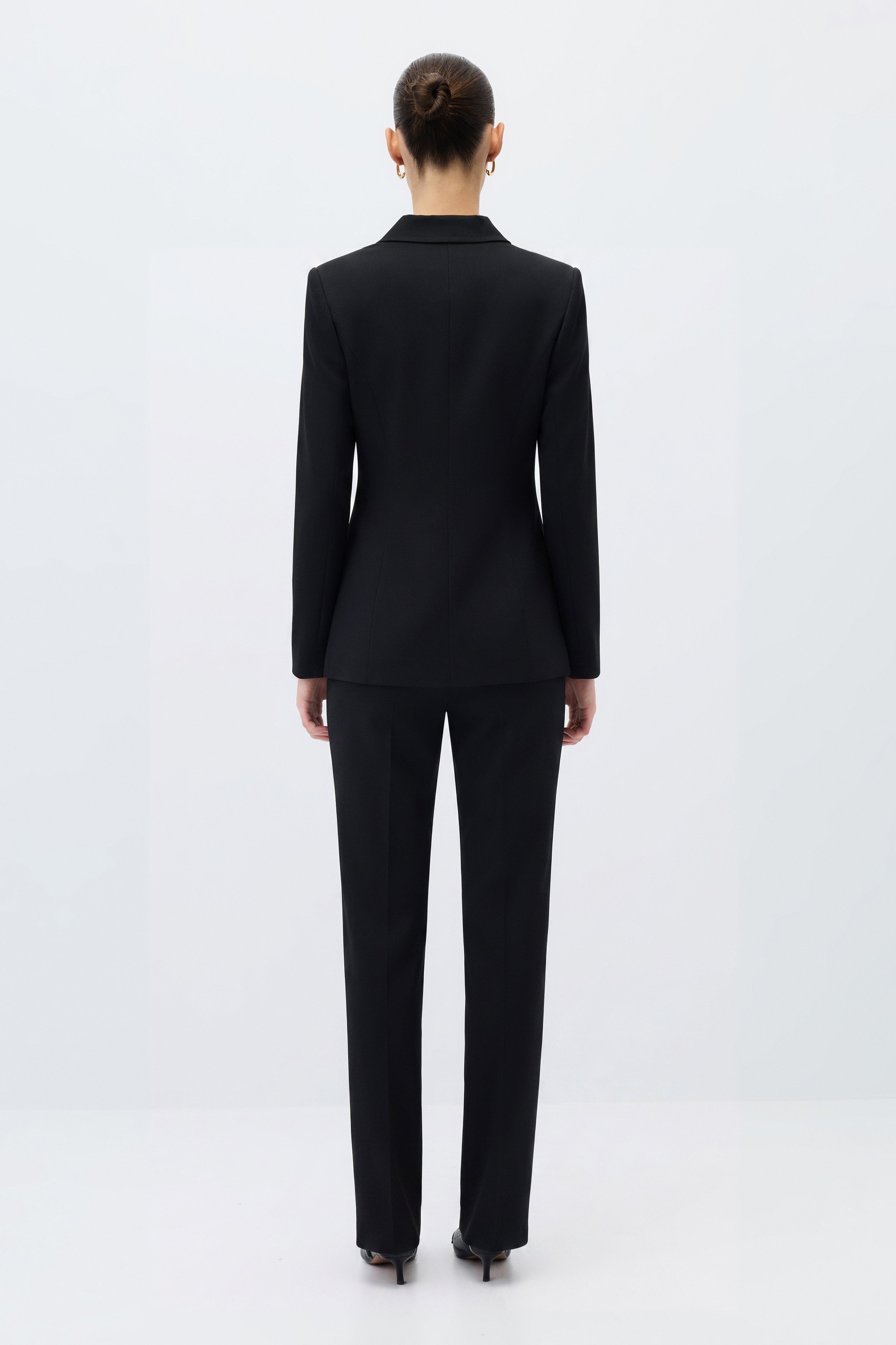 2129-0306 SUIT (P)